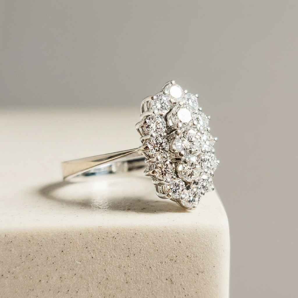 14 Karat Weißgoldring - cool elegance