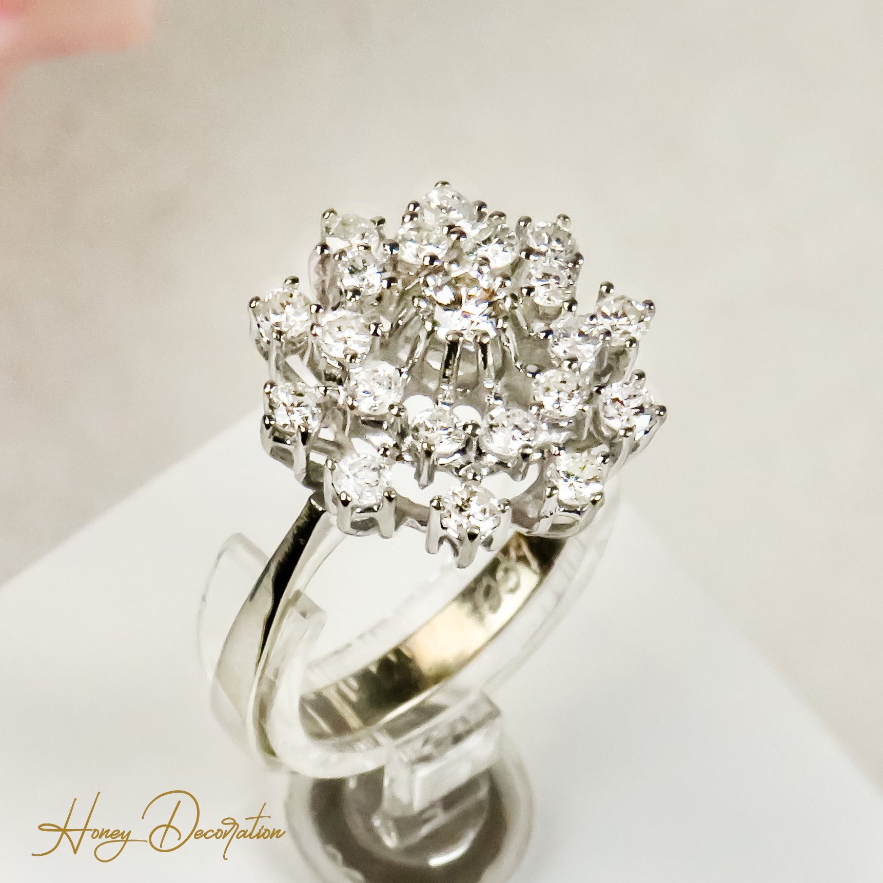 14 Karat Weißgoldring mit Brillanten – Puristischer Luxus - Honey Jewelry