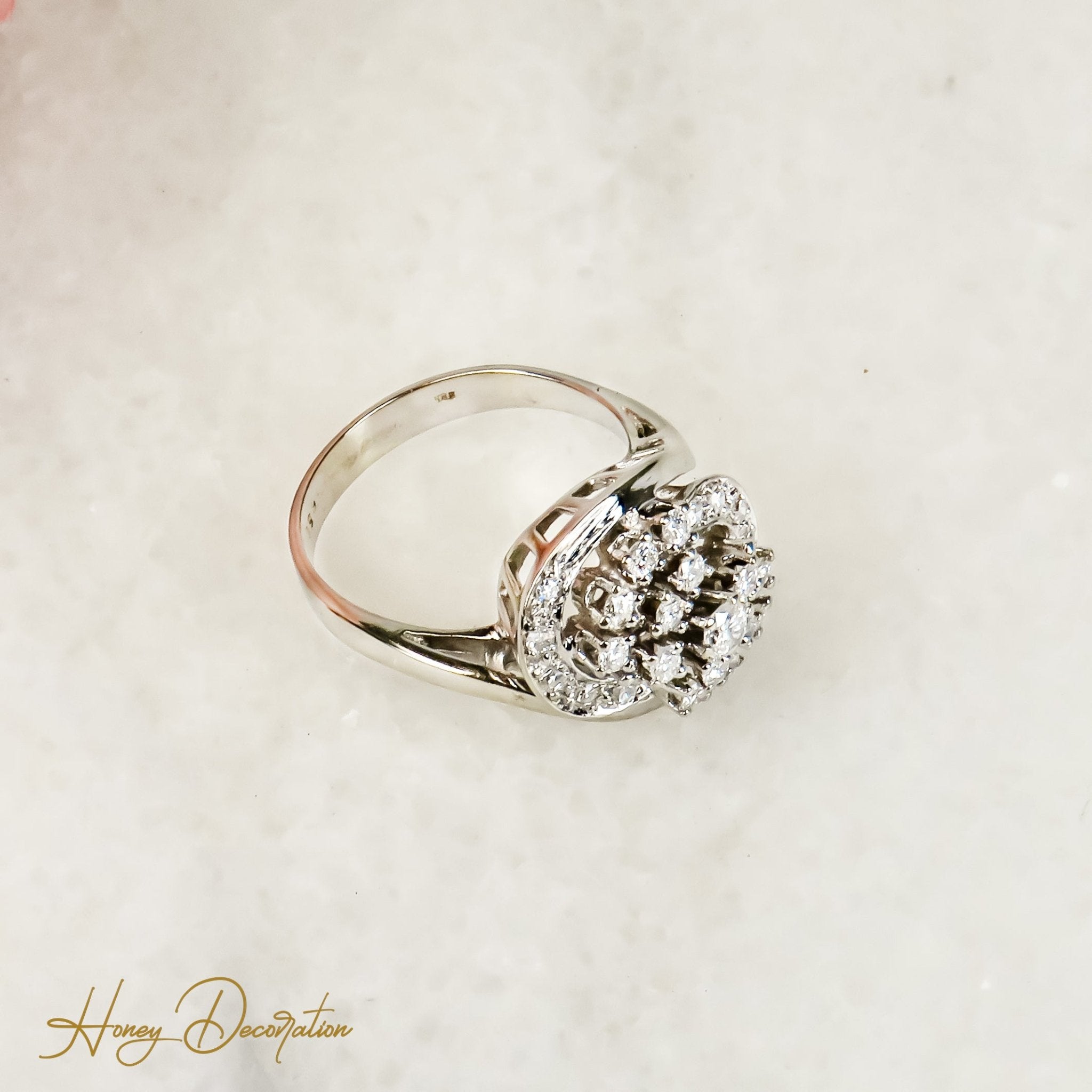 14 Karat Weißgoldring mit Brillanten – Vintage - Glanzstück - Honey Jewelry