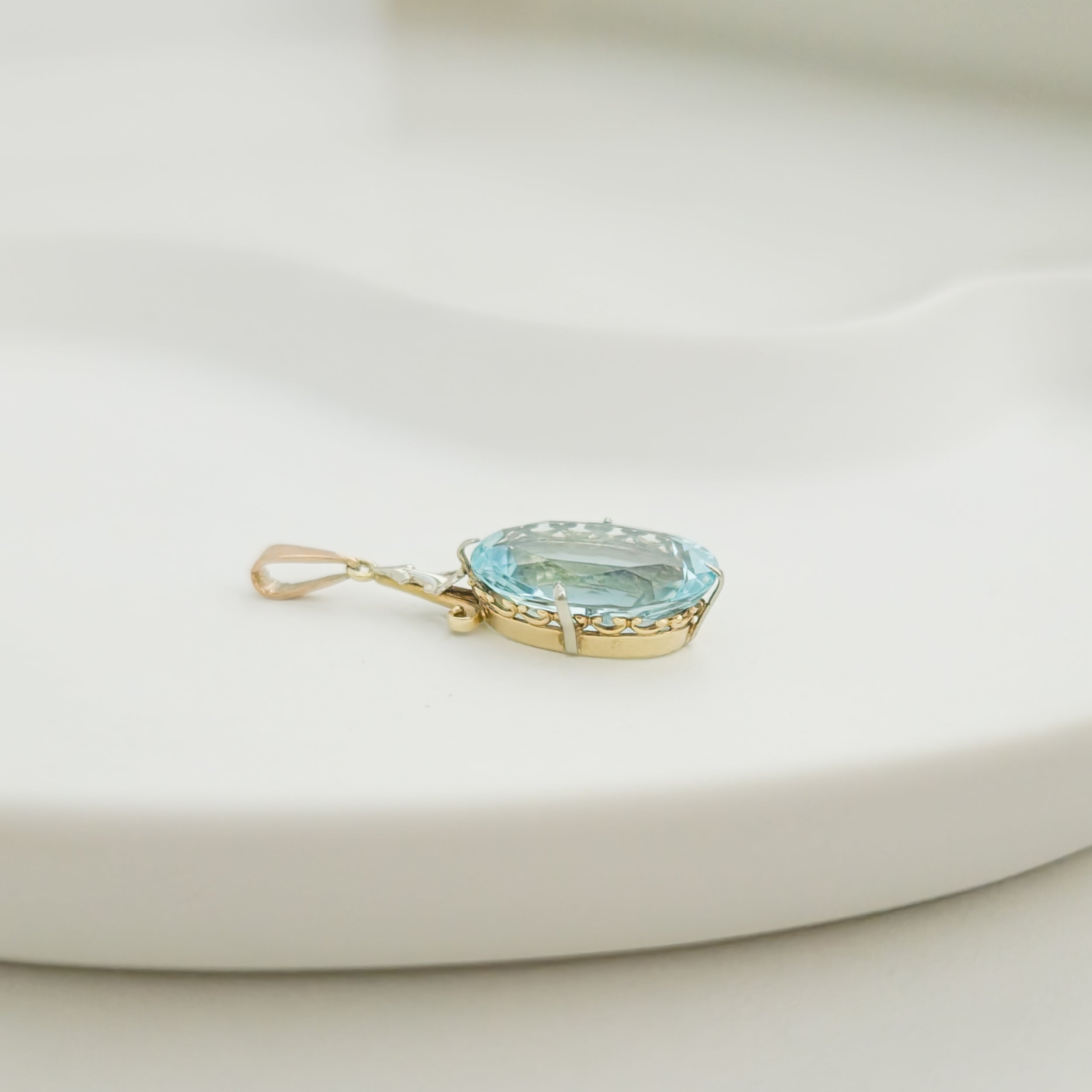 Antique gold ring with blue gemstone