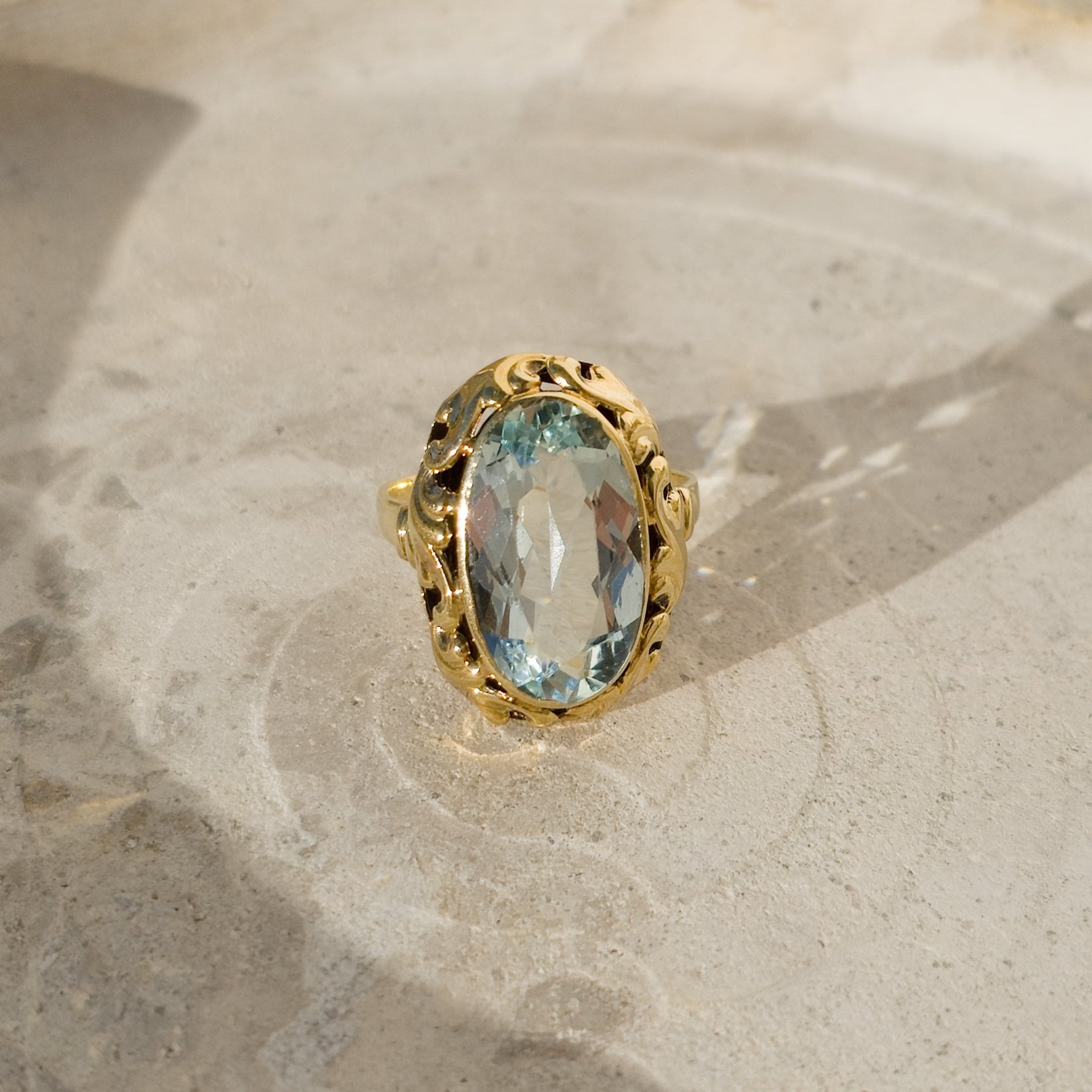 Jugendstil-Ring mit Aquamarin
