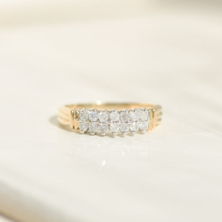 Bicolor vintage ring with diamonds – Sparkling 70s architecture for your finger