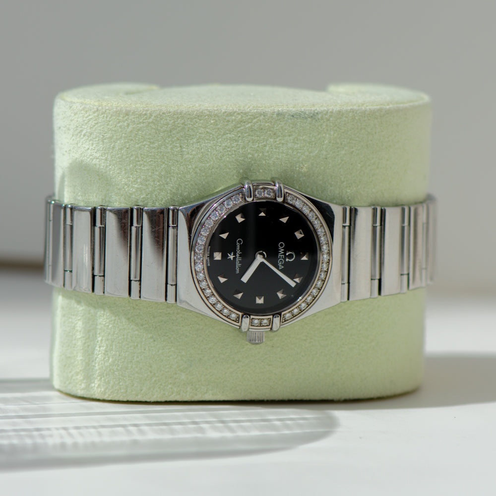 Omega Constellation Damen – Edelstahl mit Diamantlünette & schwarzem Zifferblatt