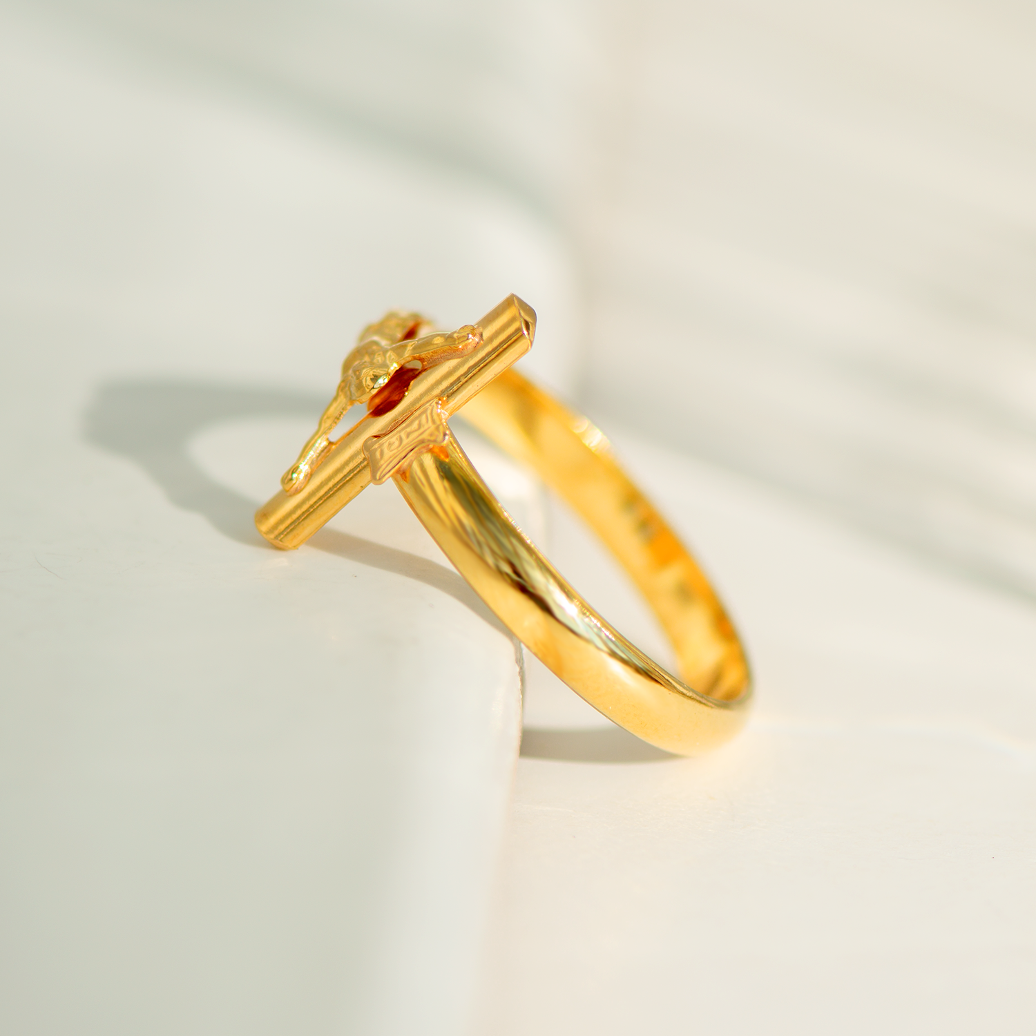 Vintage Ring Kreuzmotiv | 18 Karat Gelbgold