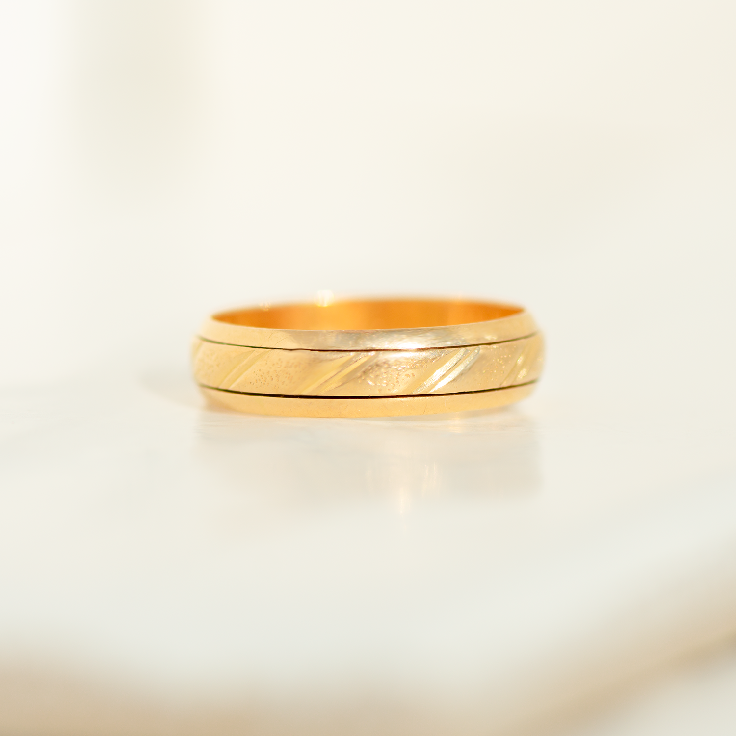 Drehbarer Unisex-Ring aus 22 Karat Gelbgold (Türkei, ca. 1970er Jahre)
