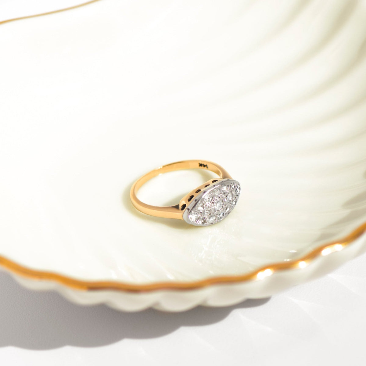 Antiker Diamantring aus 585er Gelbgold – 15 Diamanten im Navette - Design - Honey Jewelry