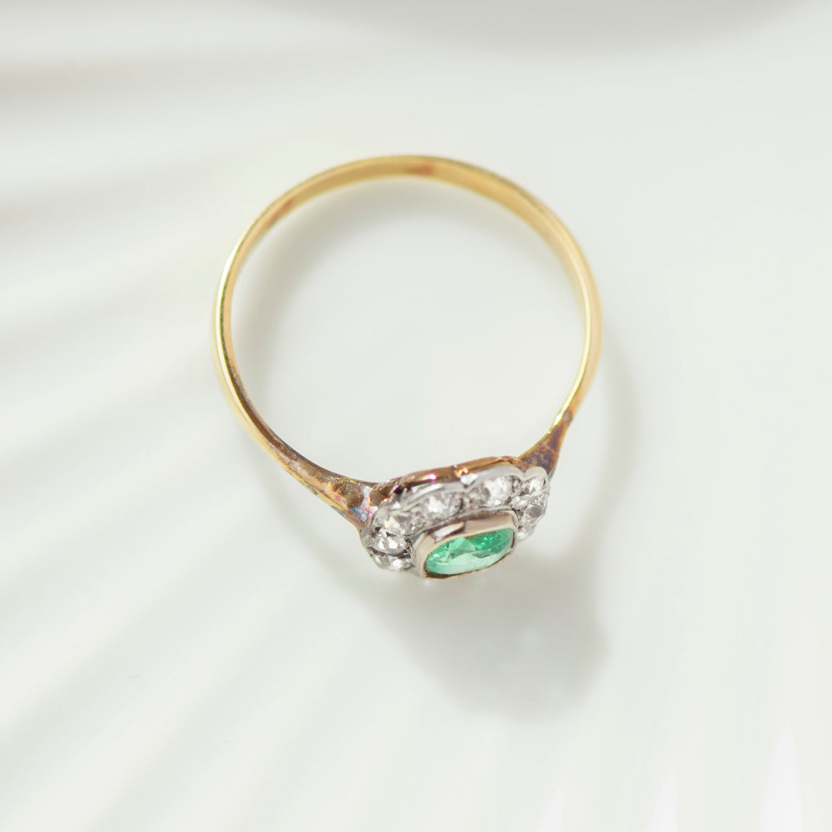 Antiker Smaragd-Entourage-Ring