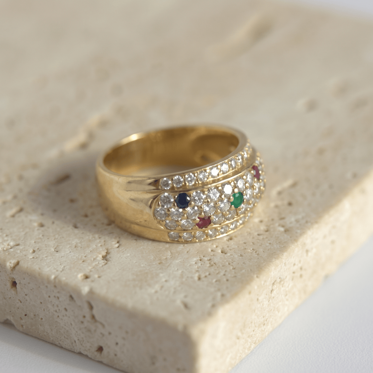 Diamantring aus 750 Gelbgold mit Rubin Saphir und Smaragd - Honey Jewelry