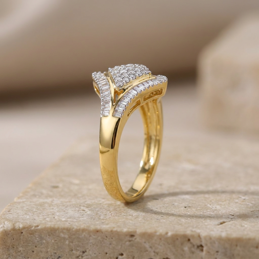 Geometrischer Diamantring aus 585er Gelbgold