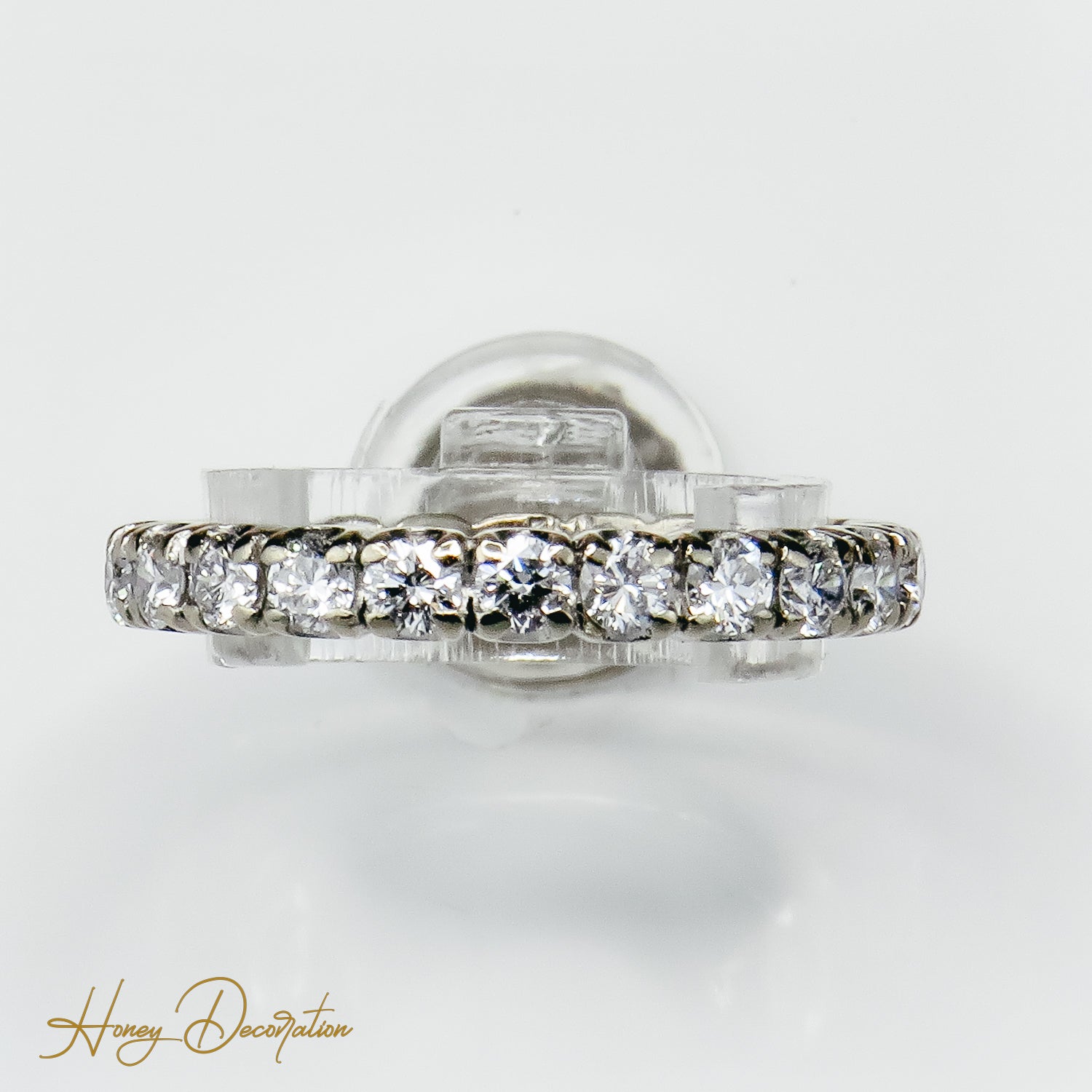 Memoire ring in 750 white gold, timeless beauty