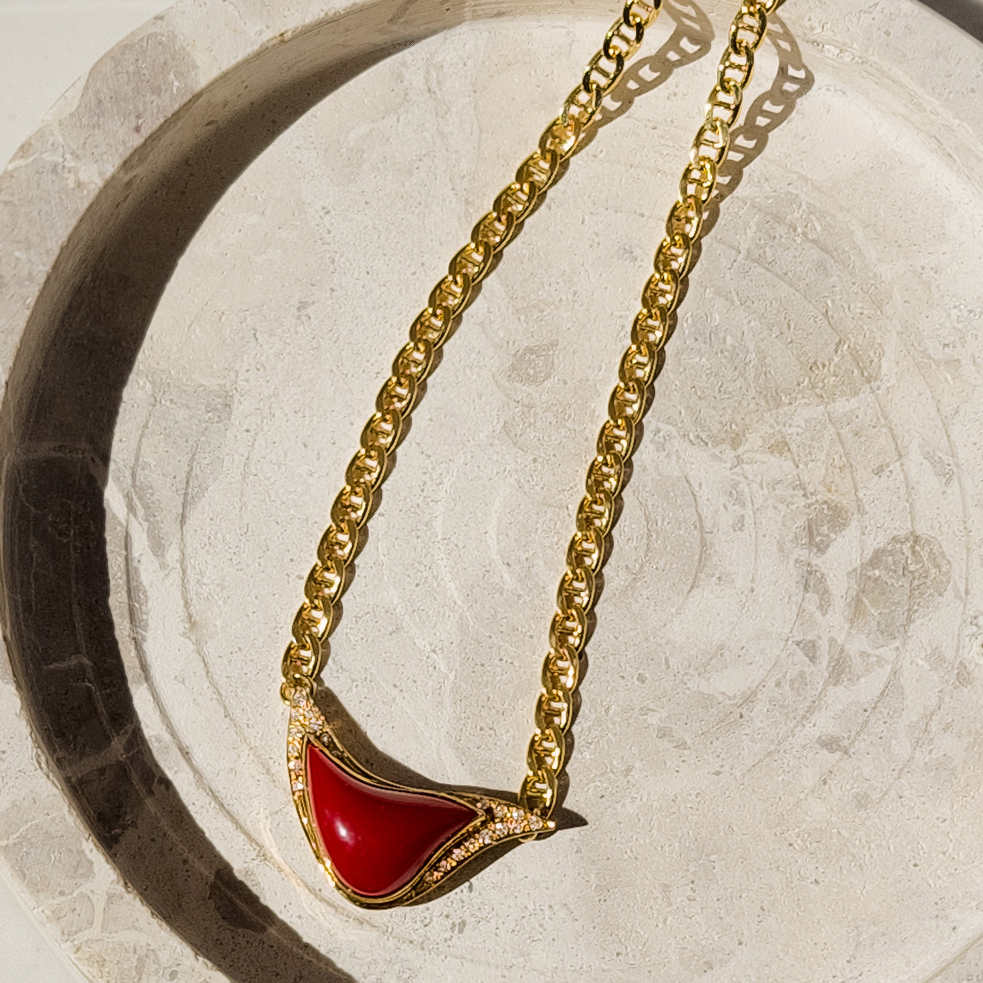 Impressive gold coral necklace