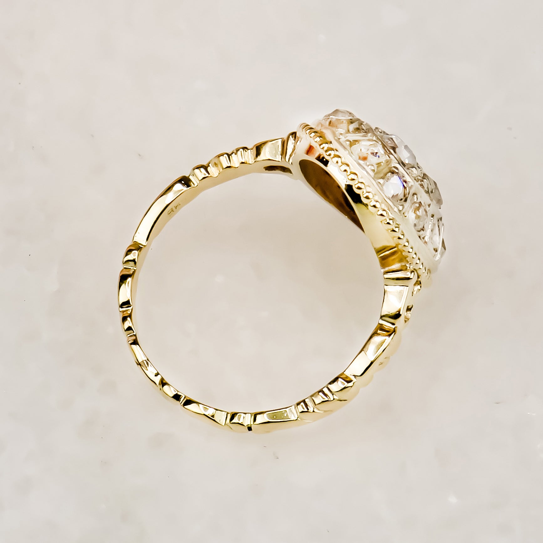 Art Deco diamond ring made of gold with platinum version