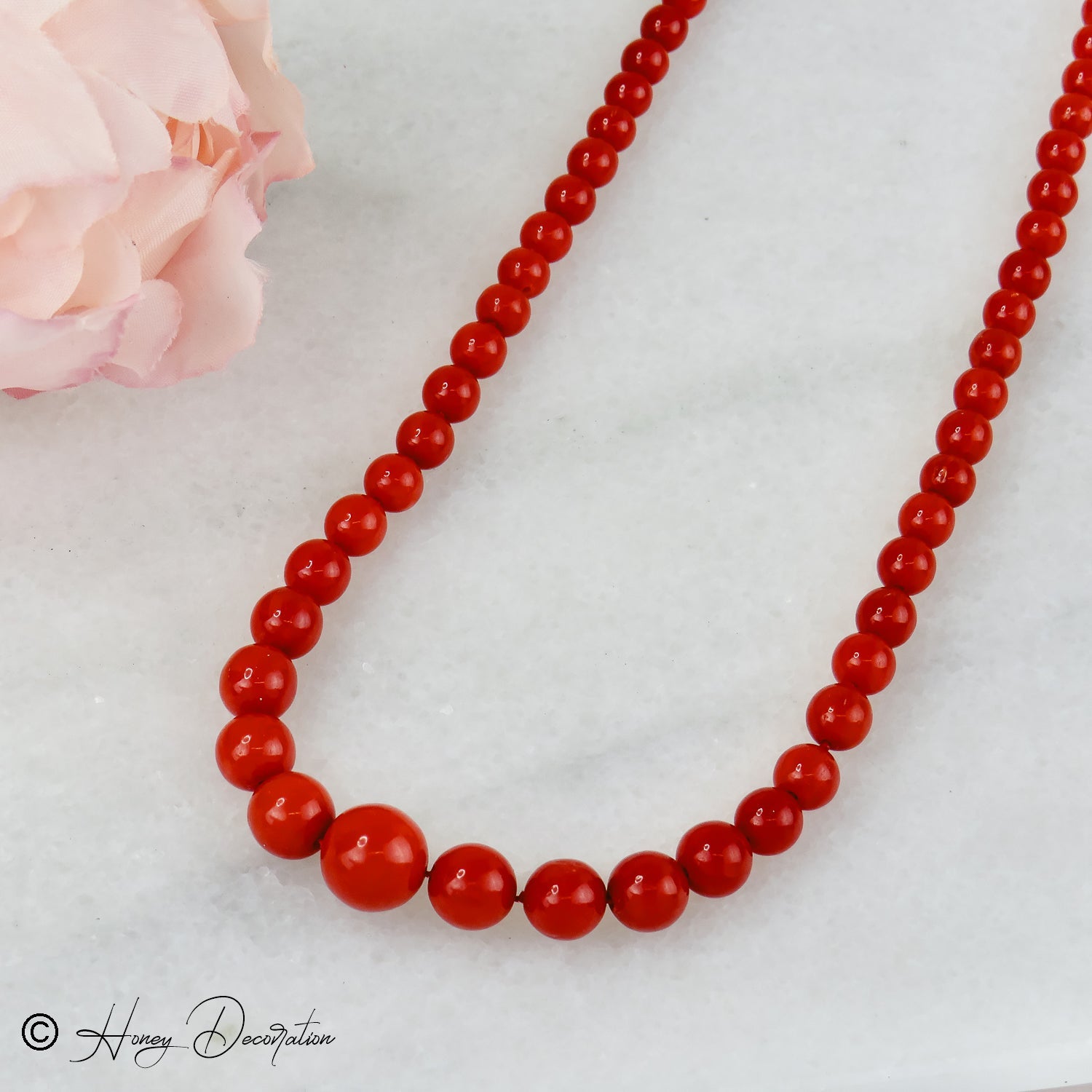 Korallenkette mit luxuriöser 18 Karat Goldschließe - Honey Jewelry