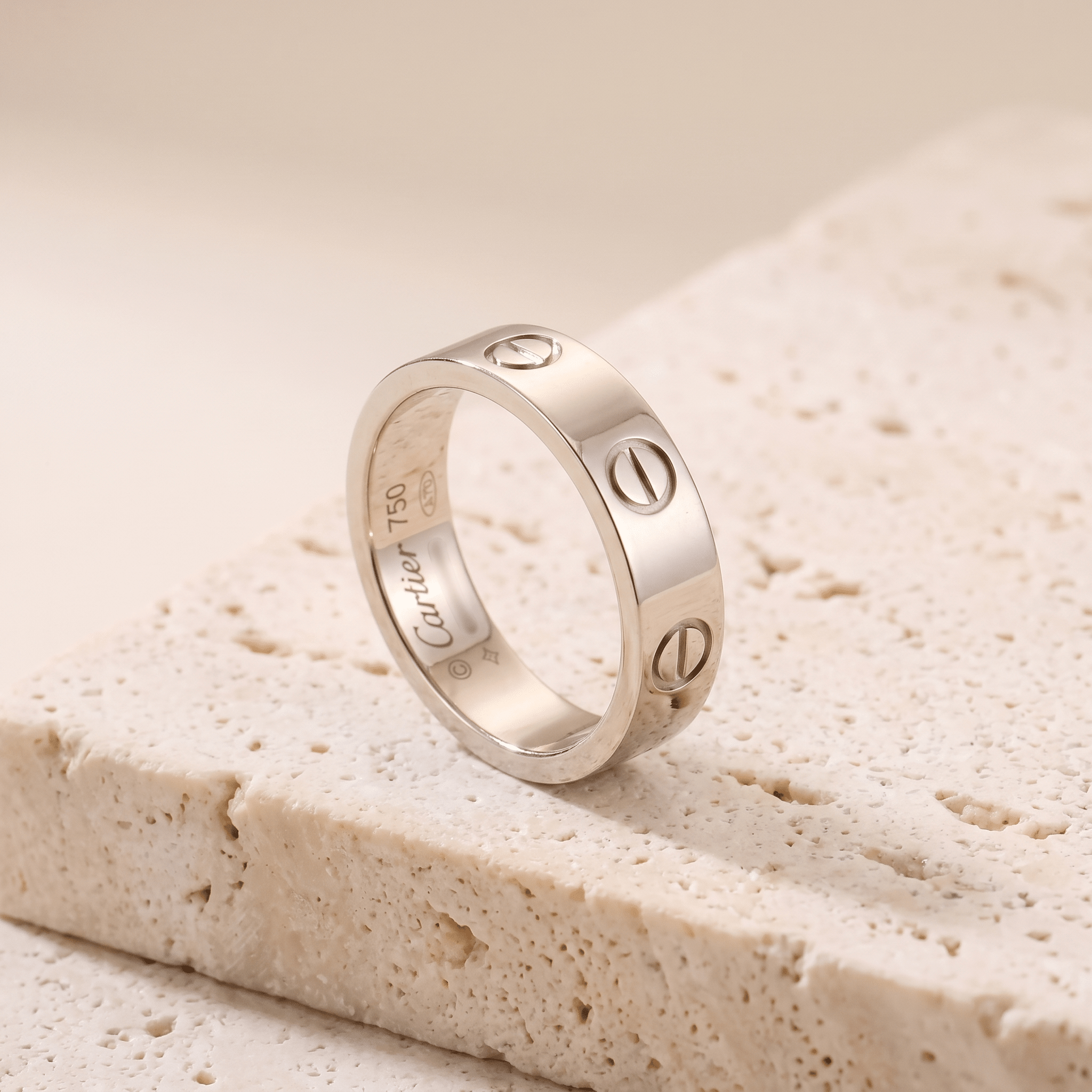 Luxuriöser Cartier Goldring LOVE aus 18 Karat Gold - Honey Jewelry