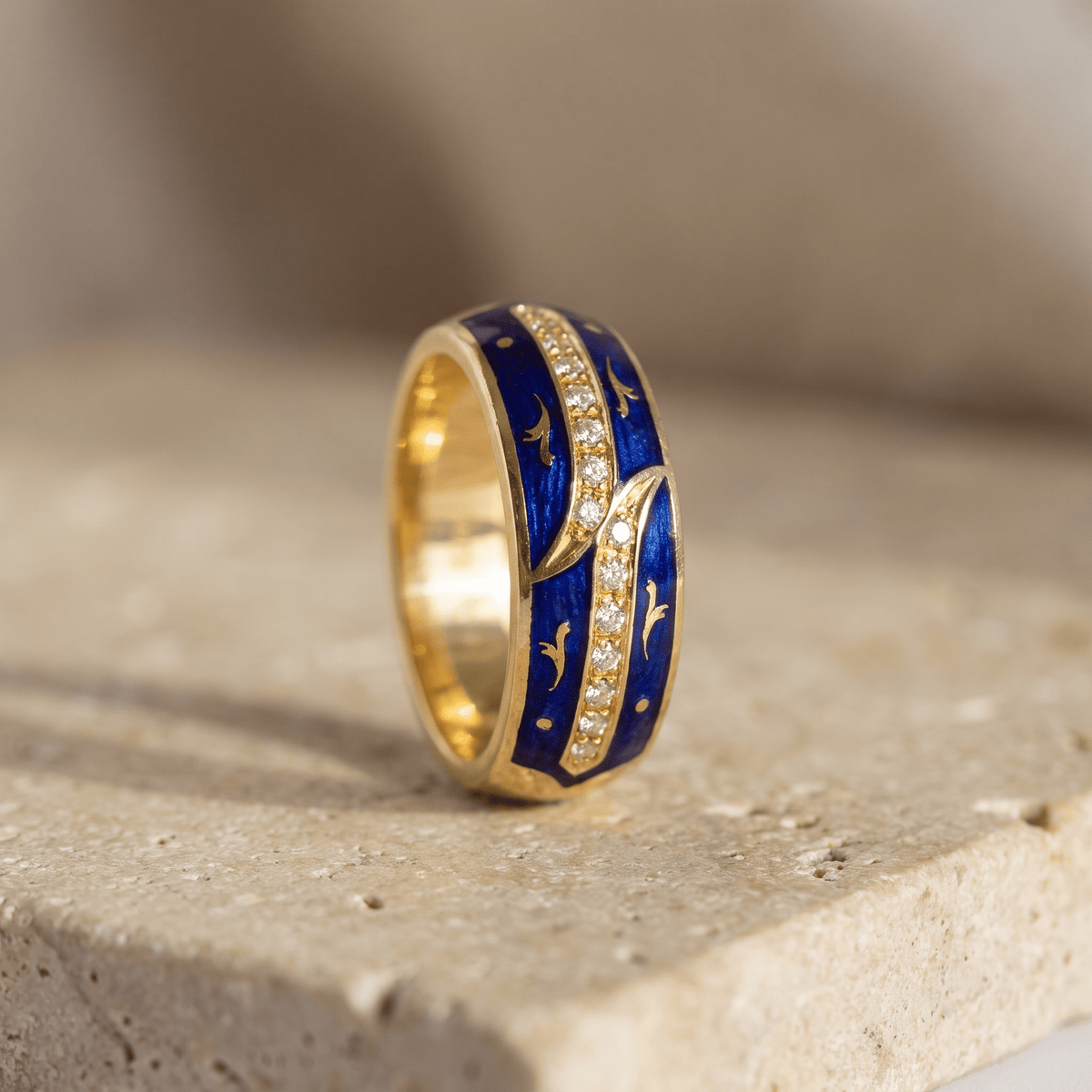 Original Fabergé Ring aus 750 Gelbgold mit blauem Email - Honey Jewelry