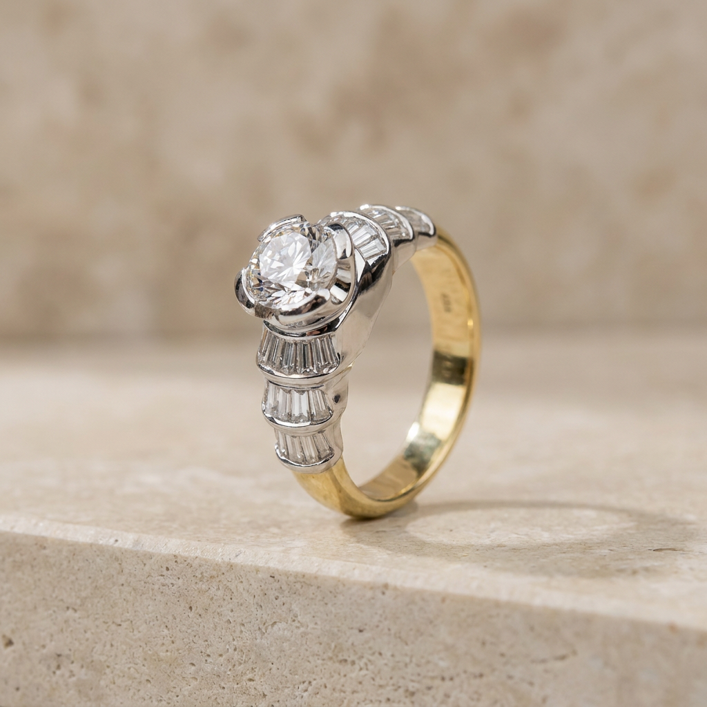 Magnificent 18 Karat Bicolor-Ring with diamonds
