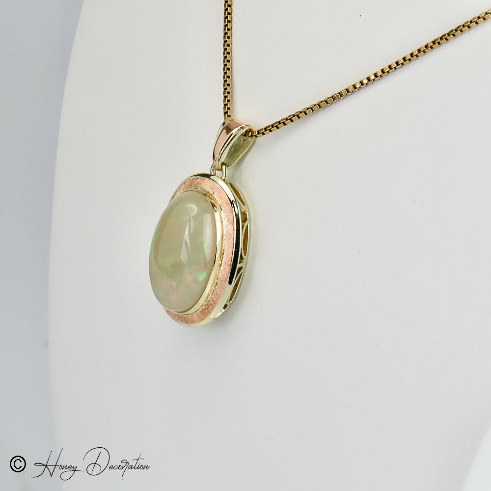 Prächtiger Opal - Anhänger aus 14 Karat Gold - Honey Jewelry