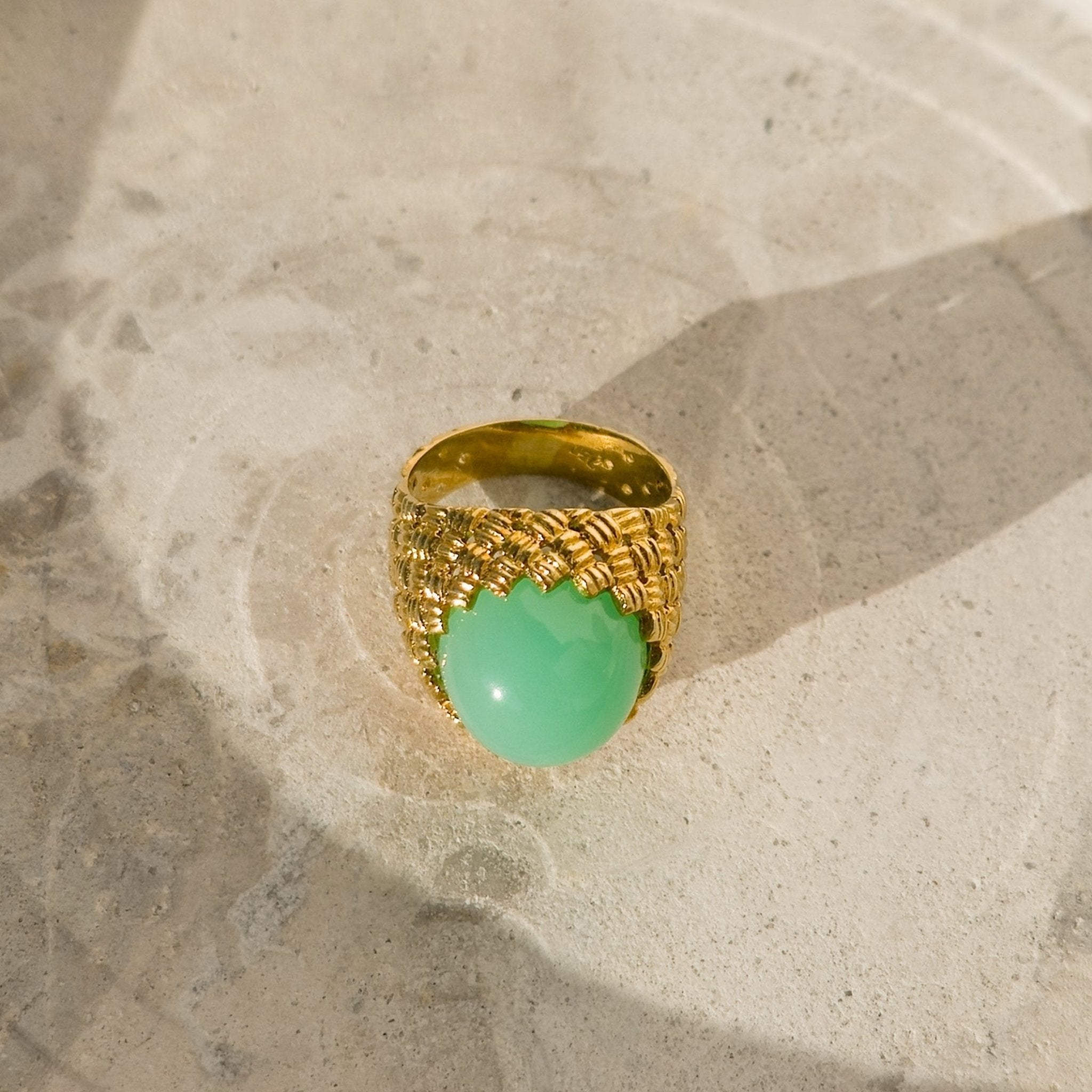 Prächtiger Vintage - Goldring mit Chrysopras - Cabochon - Honey Jewelry