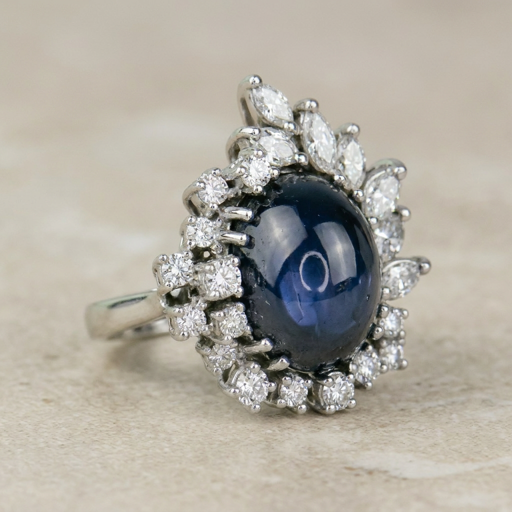 Sternsaphirring mit Diamantkranz