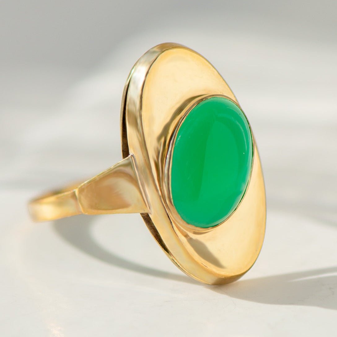 Statement - Ring aus 8 K Gelbgold mit grünem Achat – eleganter Vintage - Ring im Retro - Stil - Honey Jewelry