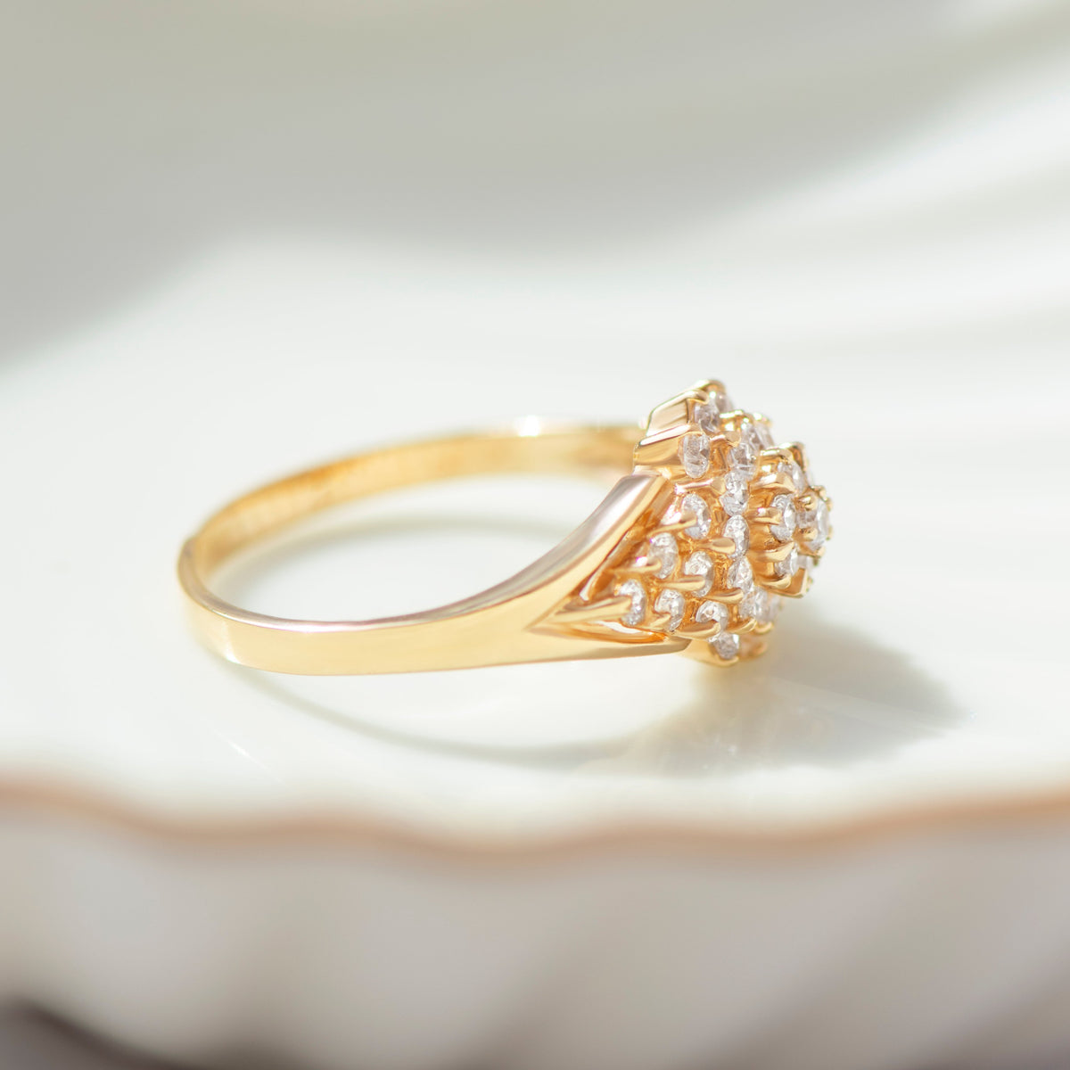 Vintage Cluster-Ring 14K Gold mit 38 Zirkonia