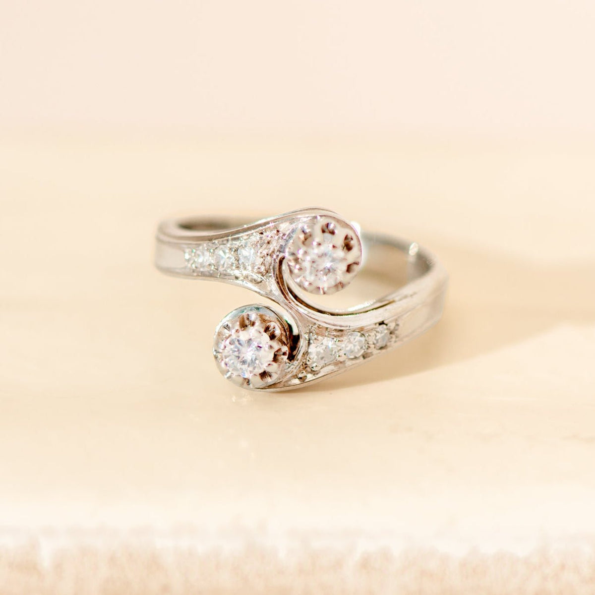 Vintage Toi - et - Moi Diamantring aus 585 Weißgold – Größe 51,5 - Honey Jewelry
