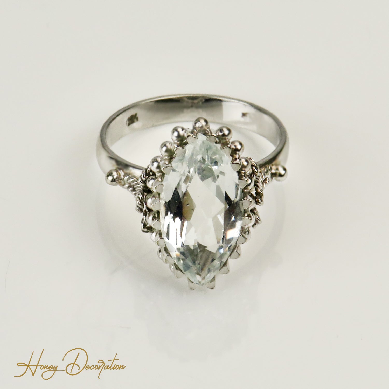 Antiker Goldring mit Aquamarin – Klar wie Ozeanwasser - Honey Jewelry