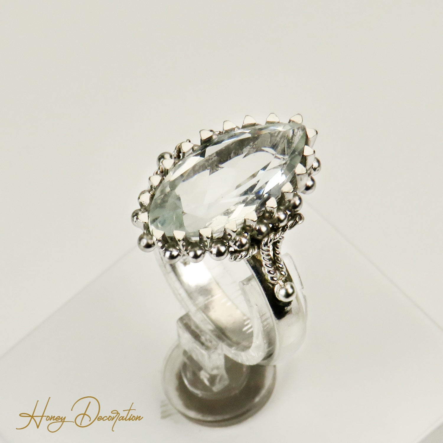Antiker Goldring mit Aquamarin – Klar wie Ozeanwasser - Honey Jewelry