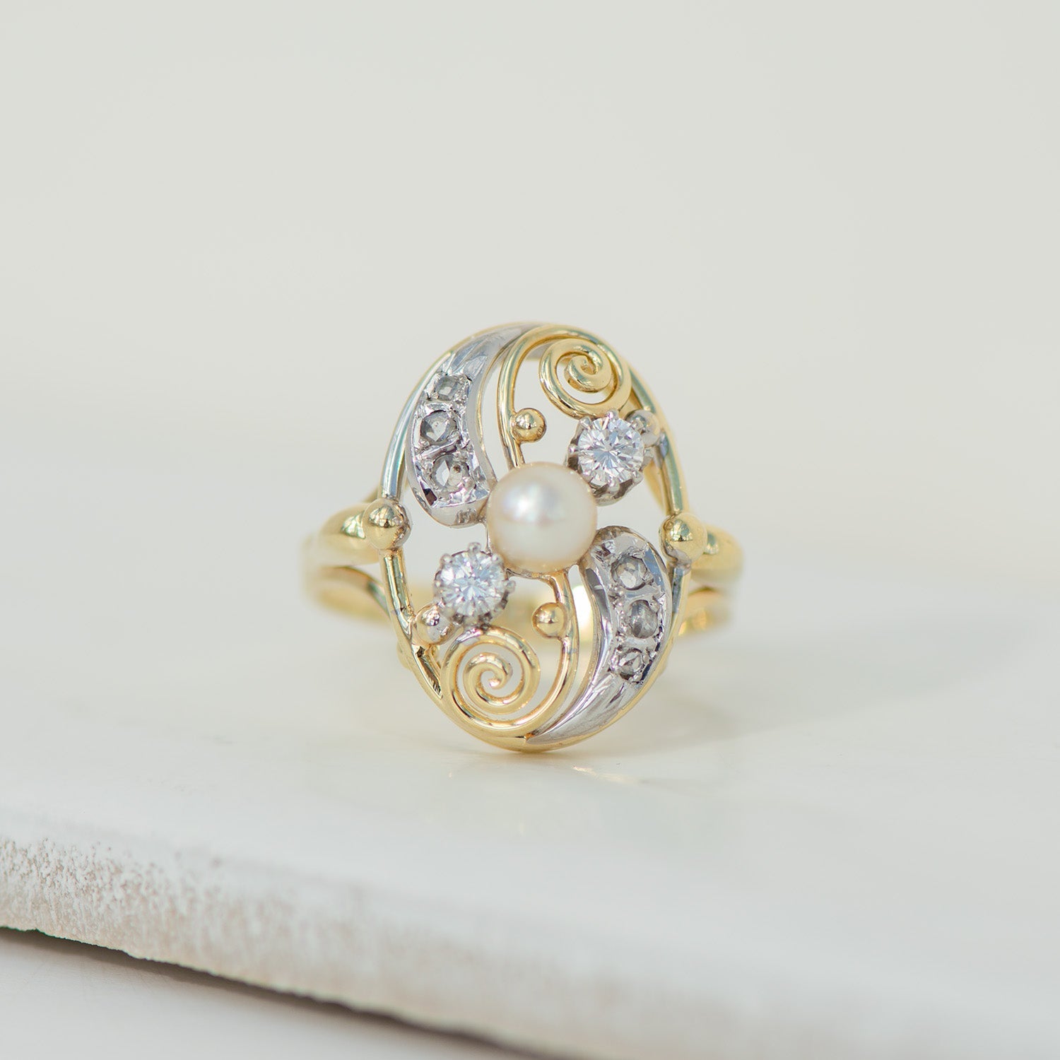 Antiker Jugendstil - Ring mit Perle & Diamanten aus 585er Gelb - Weißgold - Honey Jewelry