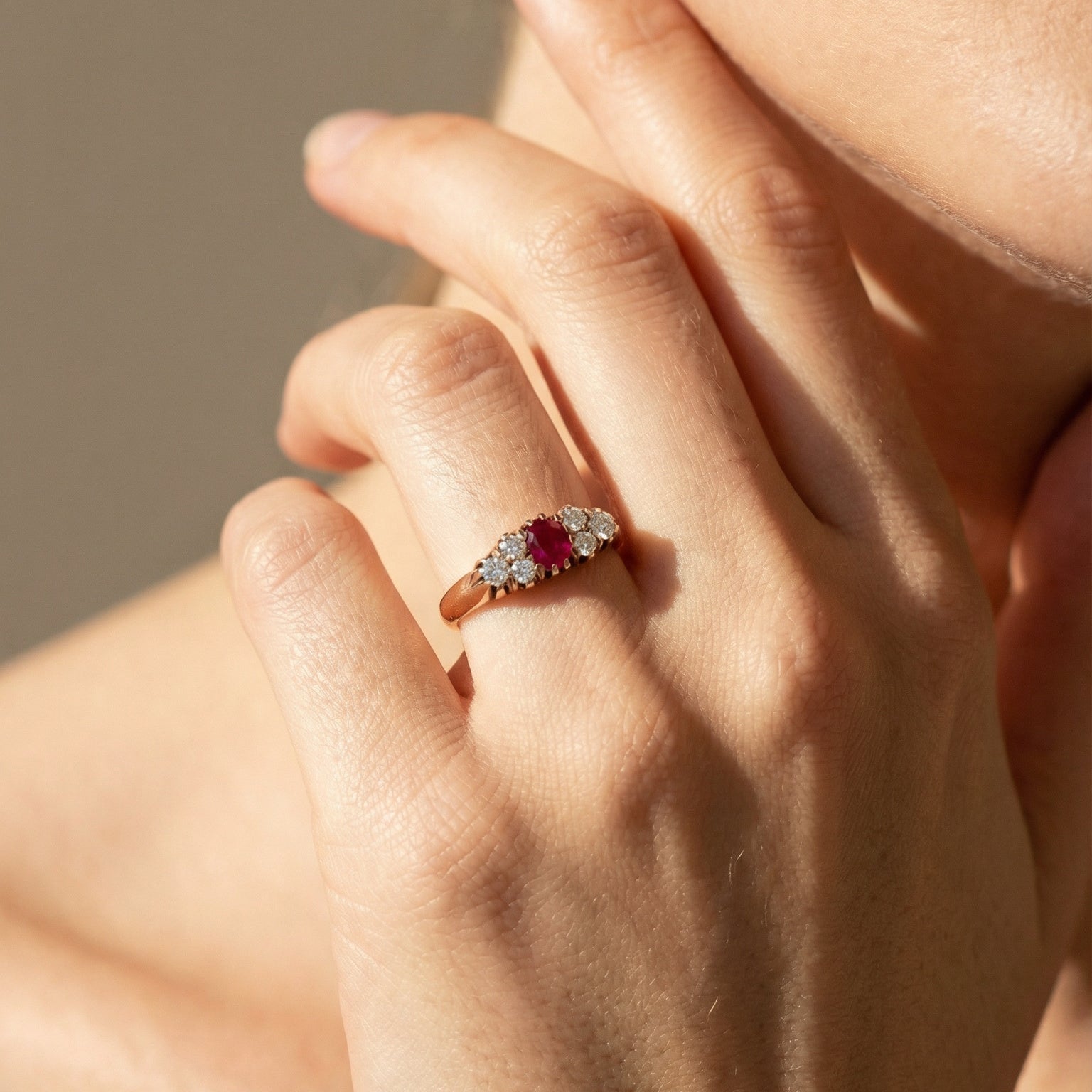 Antiker Rubin - Diamant - Ring aus 14K Roségold - Honey Jewelry