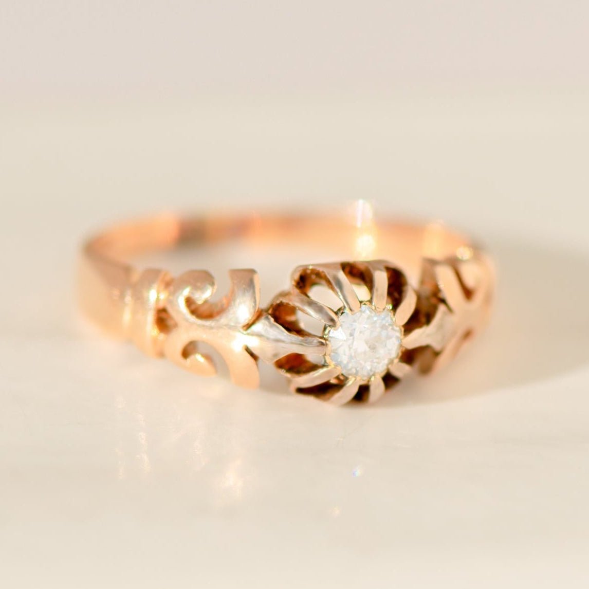 Antiker Solitärring aus 585 Roségold mit Altschliff - Diamant (0,13 ct) - Honey Jewelry