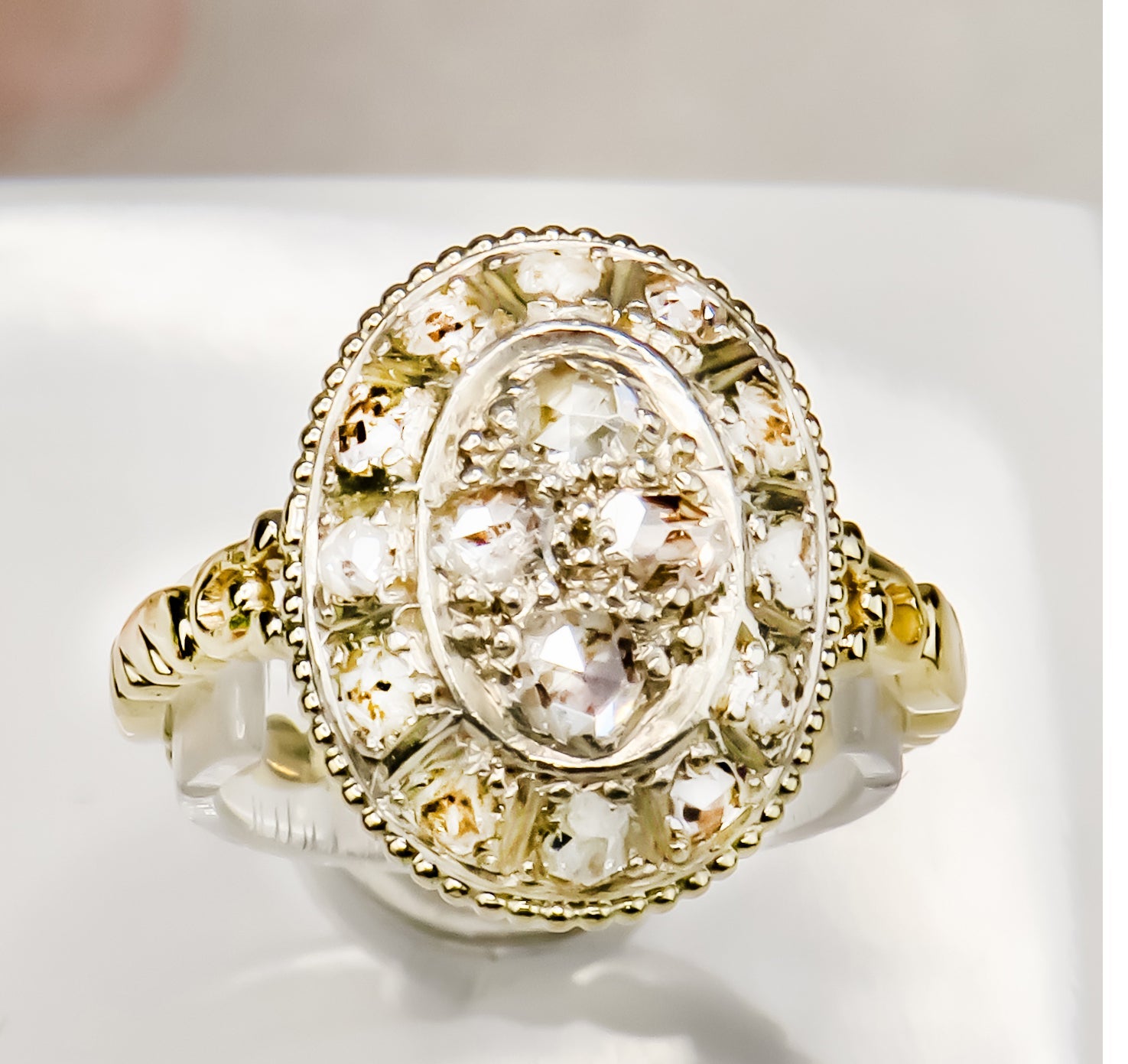 Art Déco Diamanten Ring aus Gold mit Platinfassung - Honey Jewelry