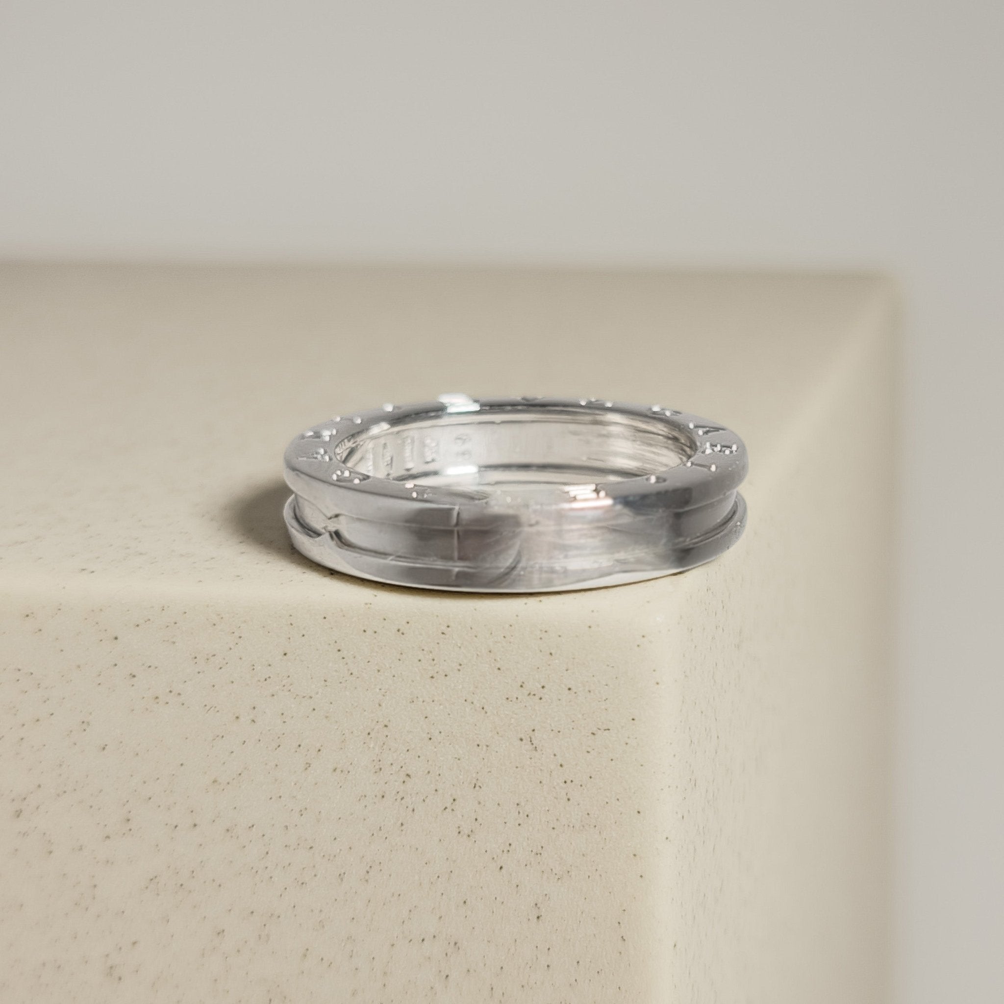Bulgari B - Zero 1 aus 750er Weißgold– Ein Meisterwerk der Schmuckkunst - Honey Jewelry