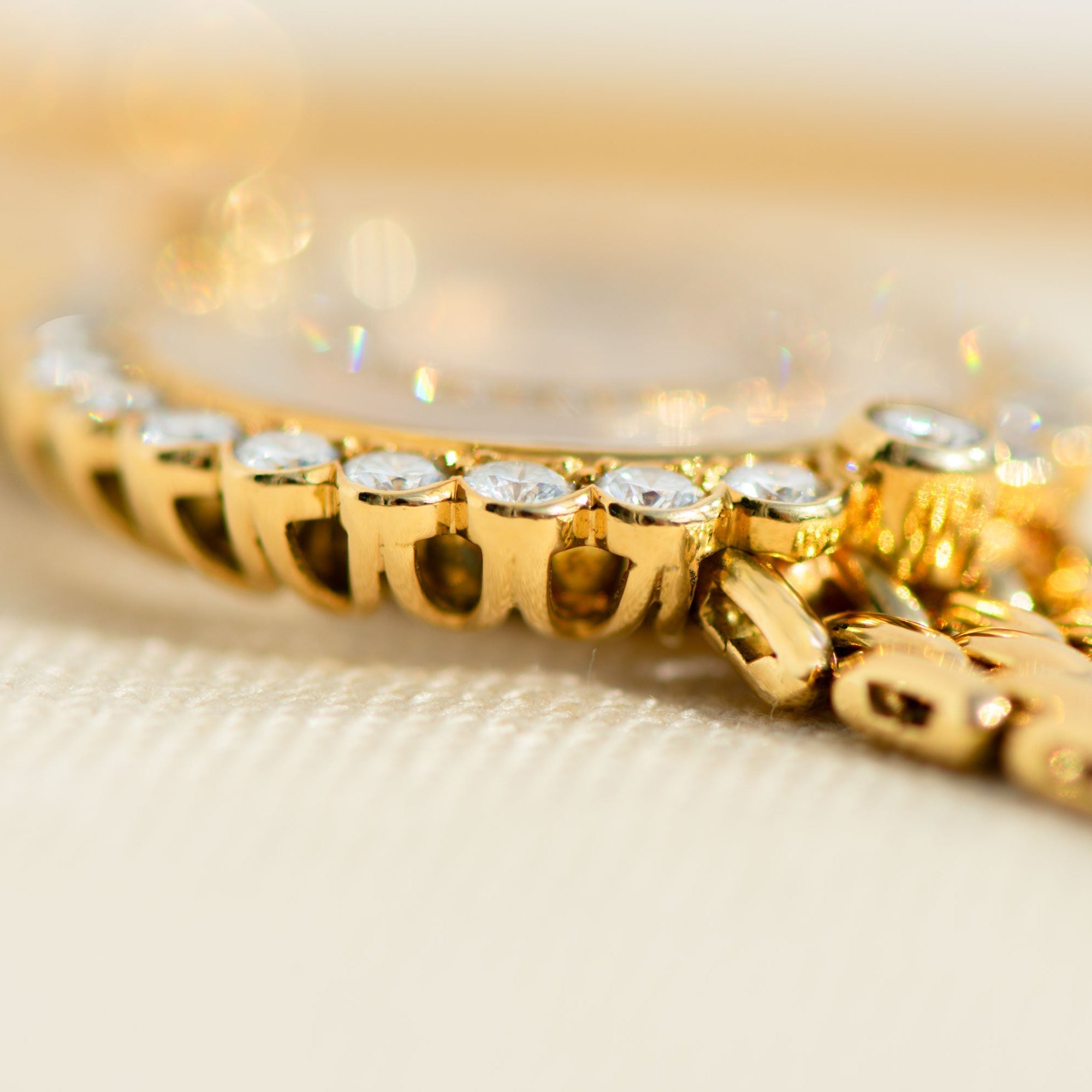 Chopard Happy Diamonds Damenuhr in 18k Gelbgold - Honey Jewelry