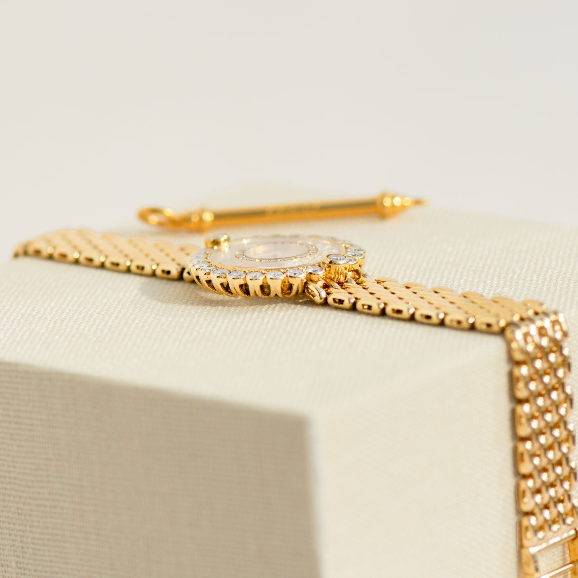 Chopard Happy Diamonds Damenuhr in 18k Gelbgold - Honey Jewelry