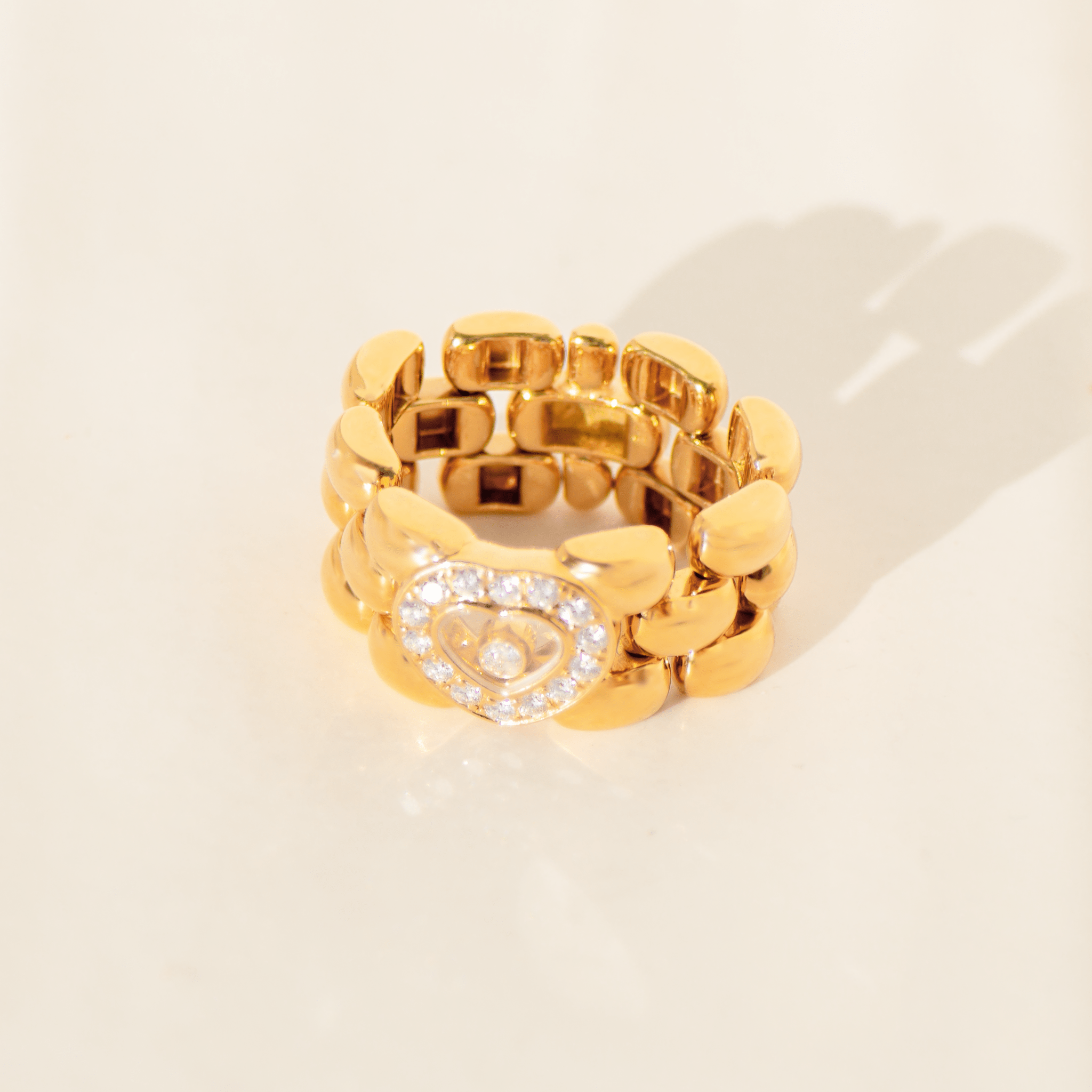 Chopard „Happy Diamonds“ flexibler Kettenring aus 18 Karat Gelbgold | 0,29 ct Diamanten | Größe 53 - Honey Jewelry