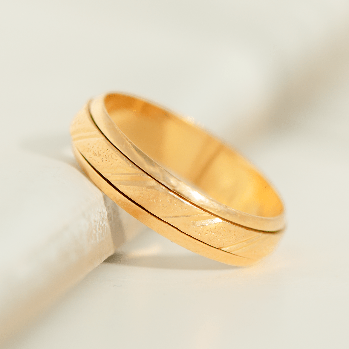 Drehbarer Unisex - Ring aus 22 Karat Gelbgold (Türkei, ca. 1970er Jahre) - Honey Jewelry