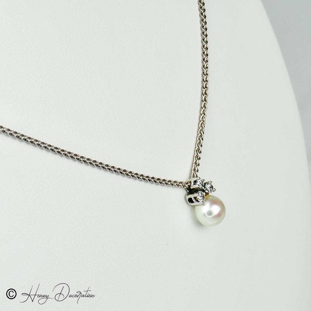 Elegante 18 Karat Weißgoldkette mit Perlenanhänger - Honey Jewelry