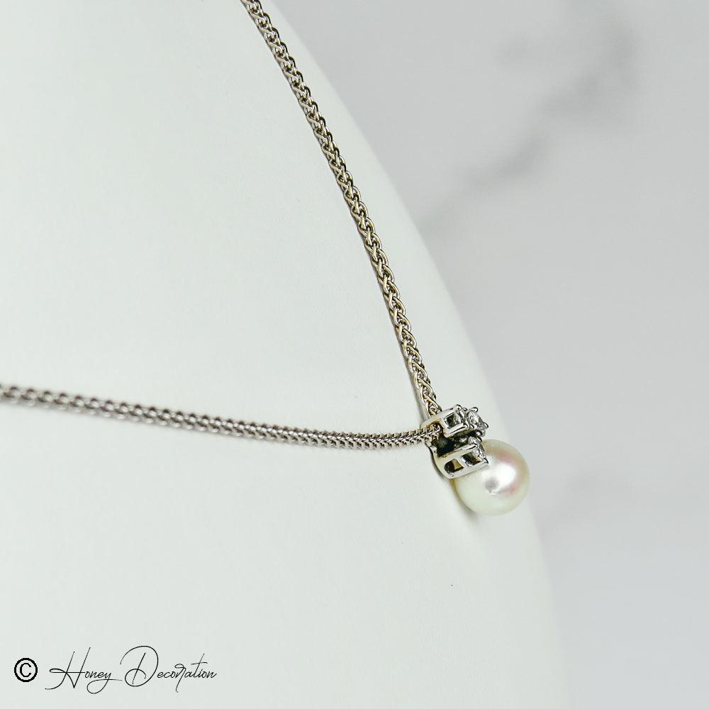 Elegante 18 Karat Weißgoldkette mit Perlenanhänger - Honey Jewelry
