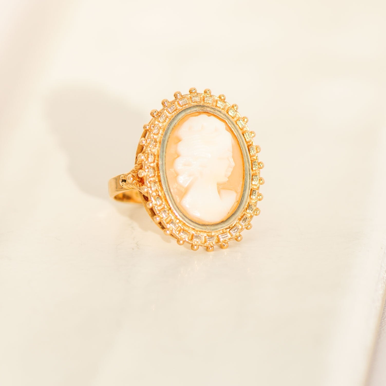 Gemmenring – 14K Gold Achat Neo - Klassizismus - Honey Jewelry