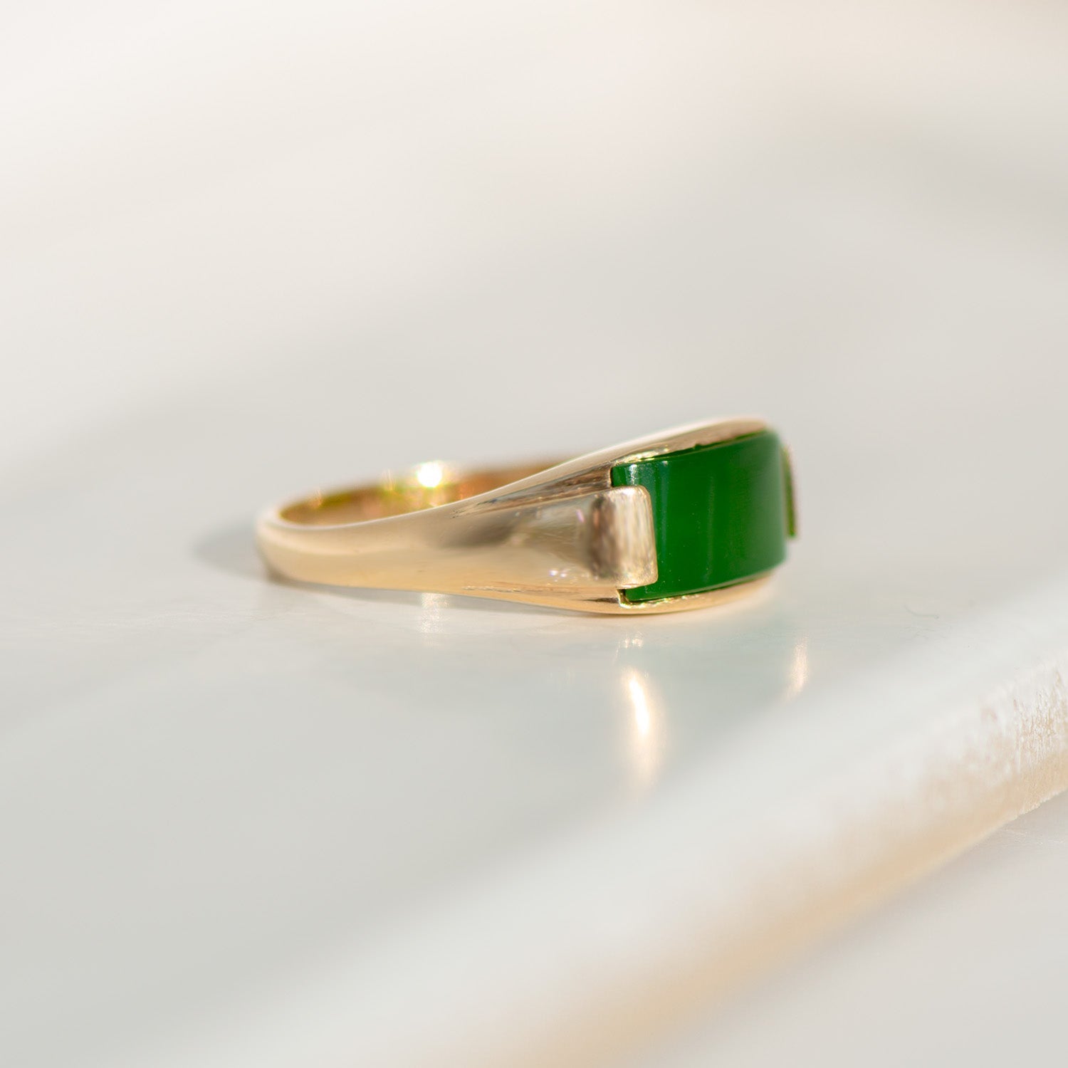 Jade - Ring 8K Gelbgold | Mid - Century Design - Honey Jewelry