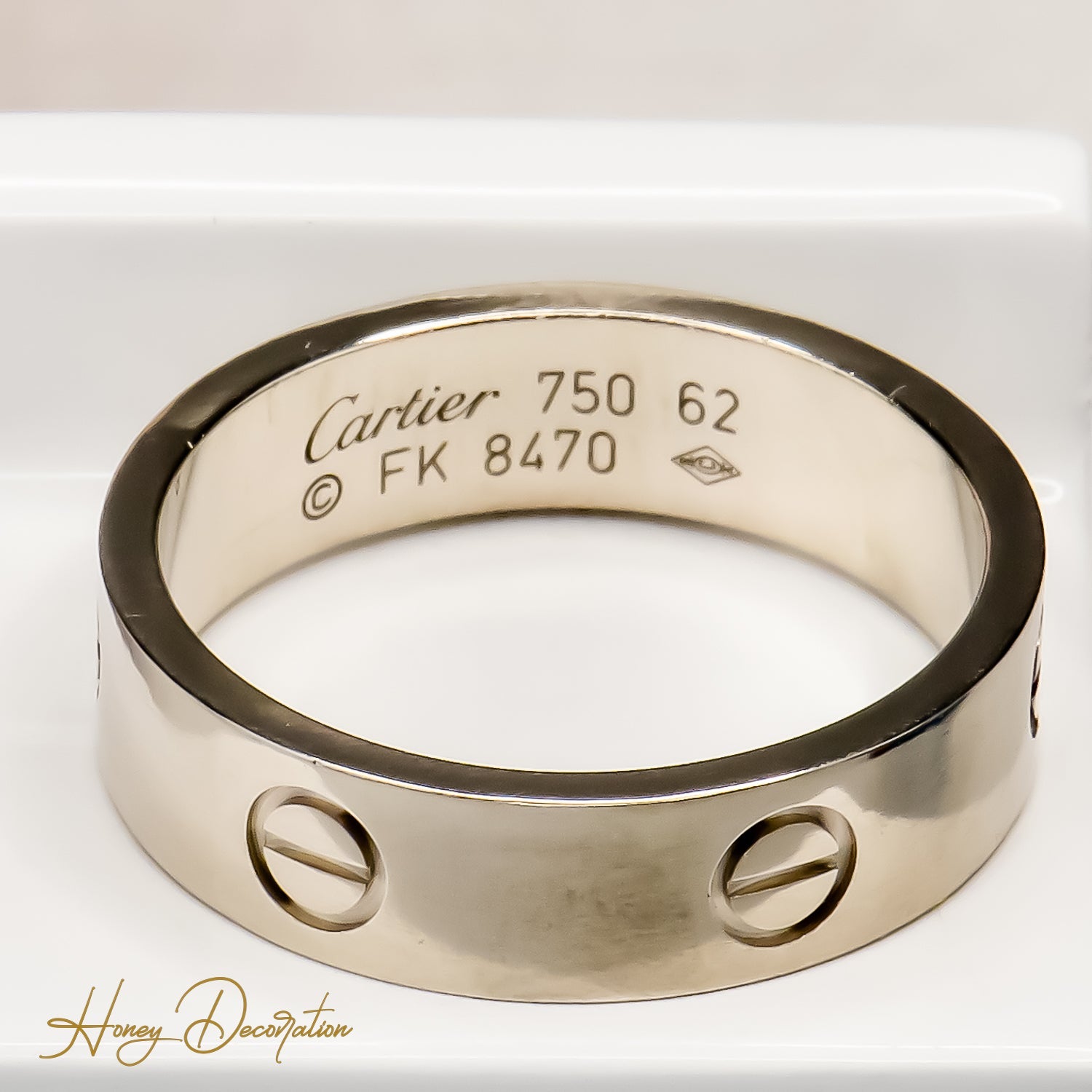 Luxuriöser Cartier Goldring LOVE aus 18 Karat Gold - Honey Jewelry