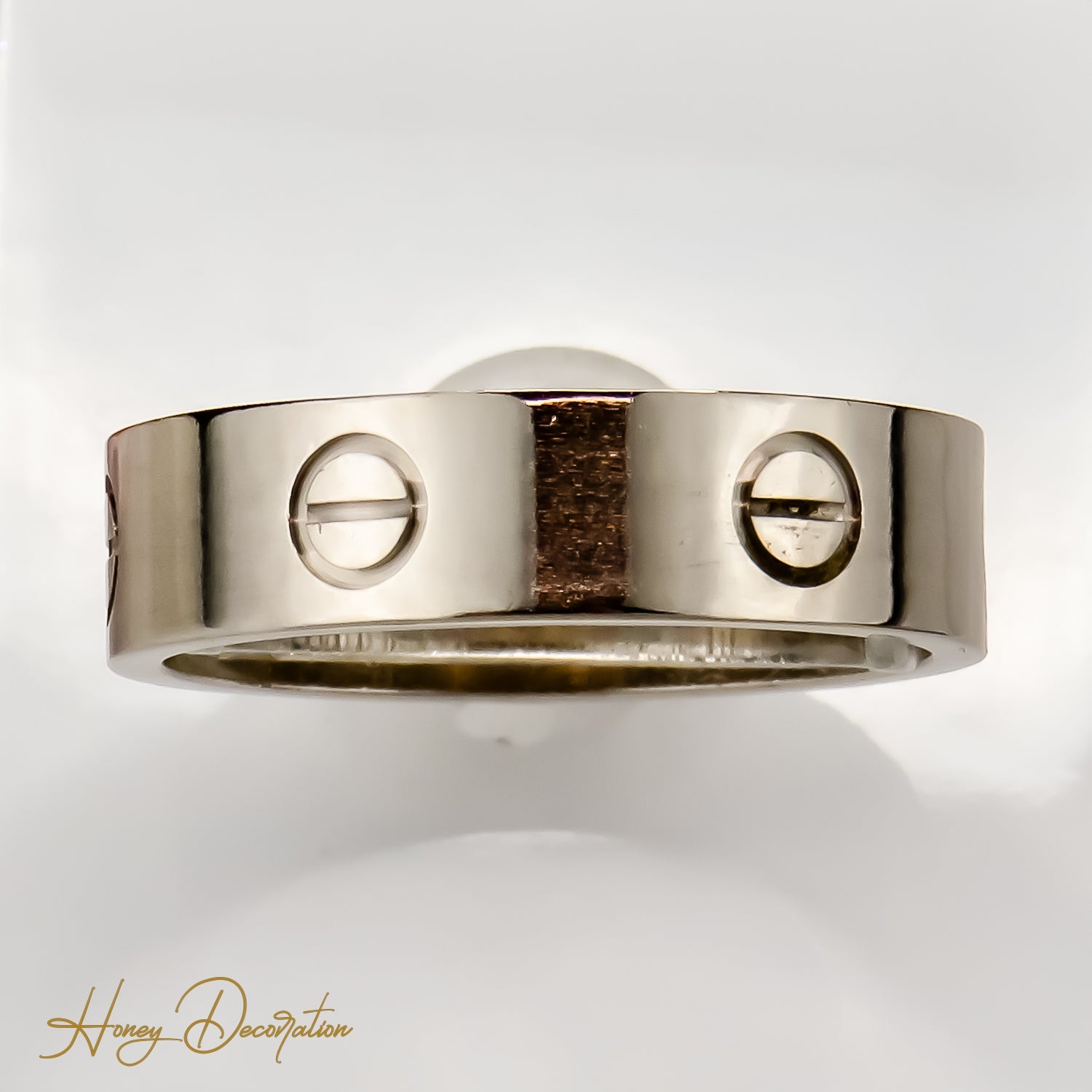 Luxuriöser Cartier Goldring LOVE aus 18 Karat Gold - Honey Jewelry