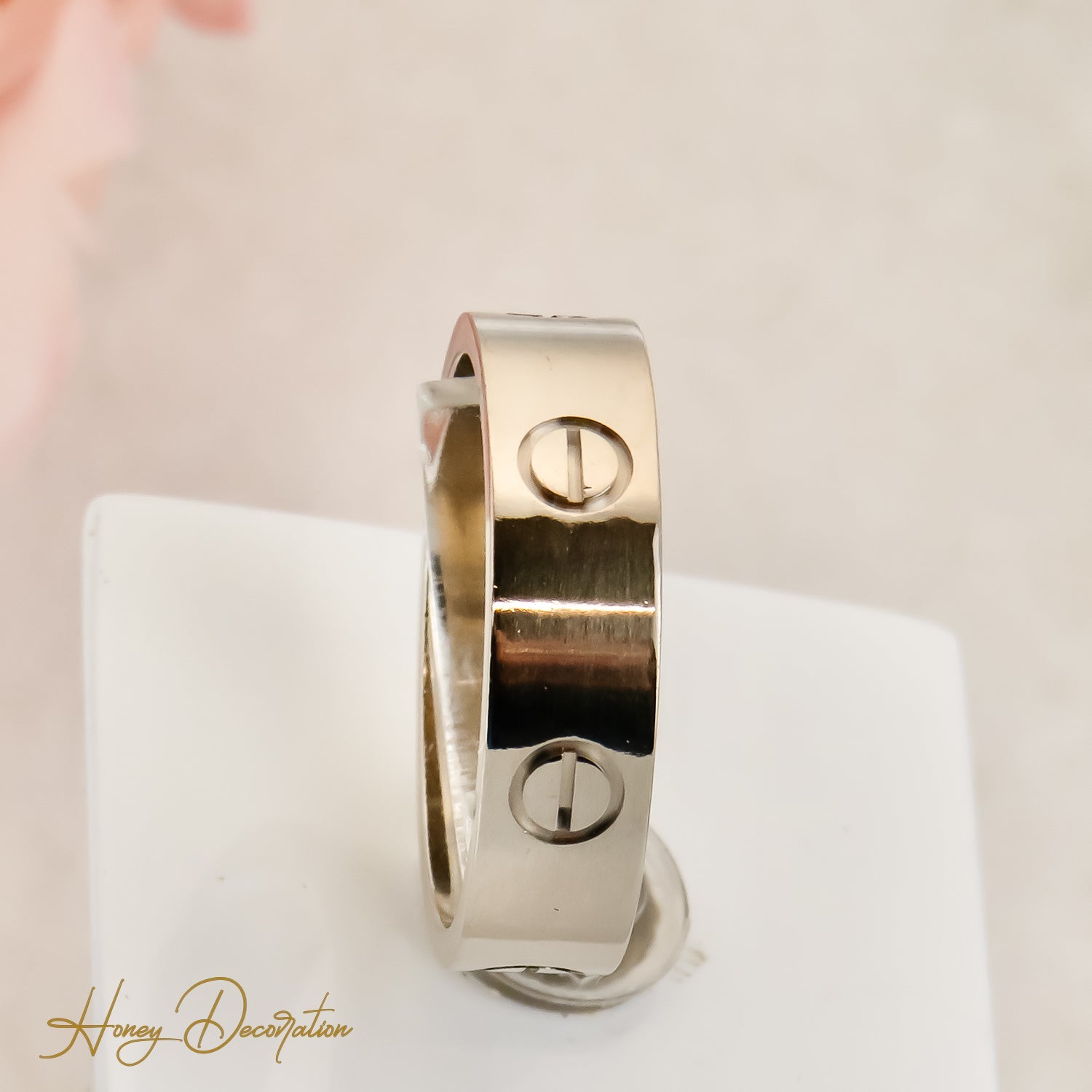 Luxuriöser Cartier Goldring LOVE aus 18 Karat Gold - Honey Jewelry