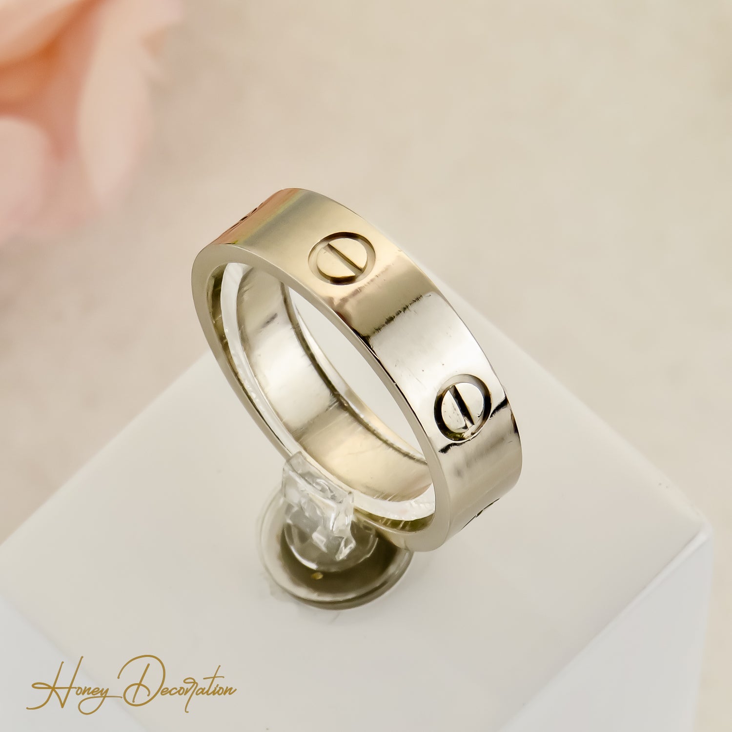 Luxuriöser Cartier Goldring LOVE aus 18 Karat Gold - Honey Jewelry