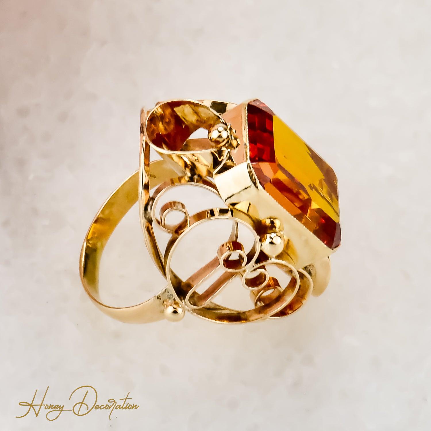 Sonniger Citrinring in 14 Karat Goldfassung - Honey Jewelry