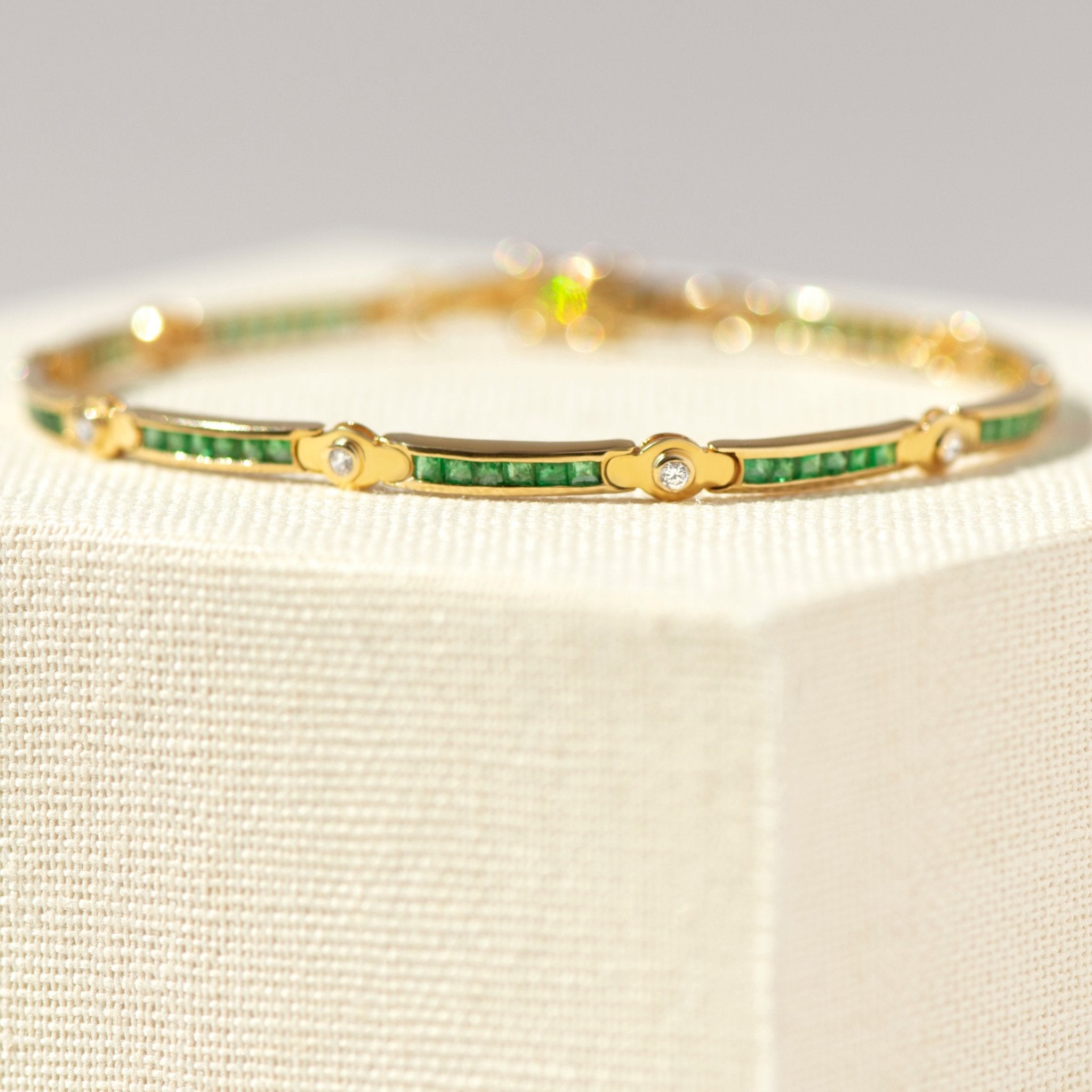 Tennisarmband – Smaragde & Brillanten – 585er Gelbgold - Honey Jewelry