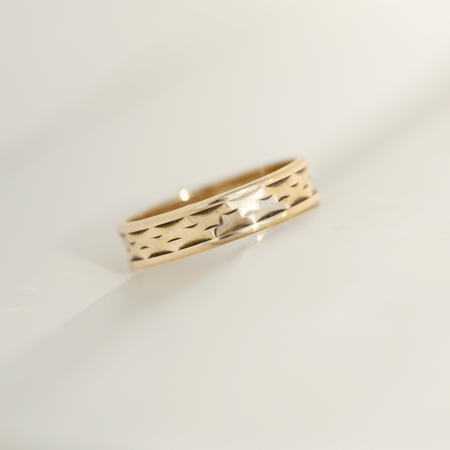 Vintage Bandring 14K Gelbgold mit Gravurmuster - Honey Jewelry