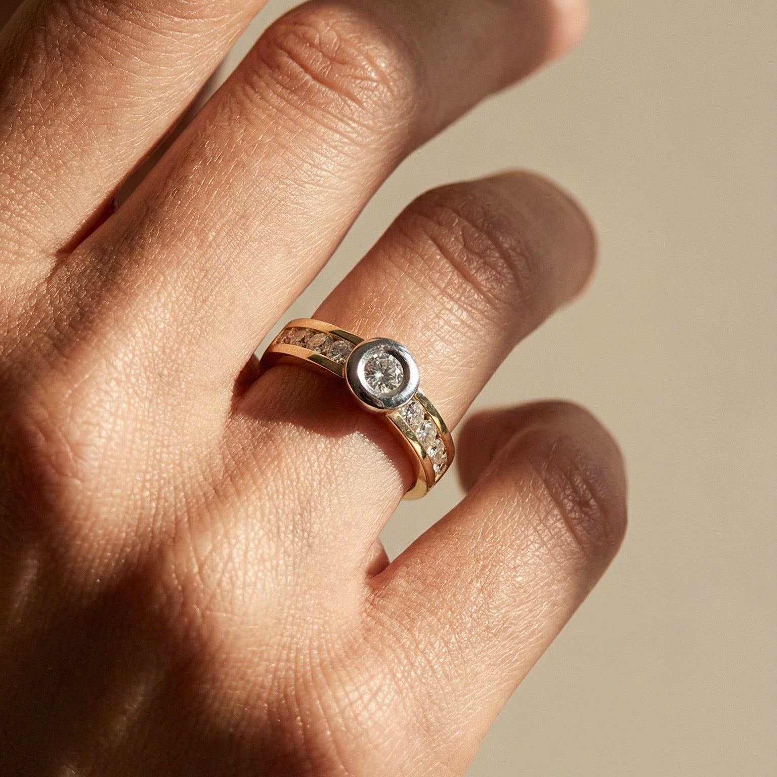 Vintage - Bicolor - Ring aus 14K Gold mit Brillanten – 90er - Chic mit edlem Funkeln - Honey Jewelry