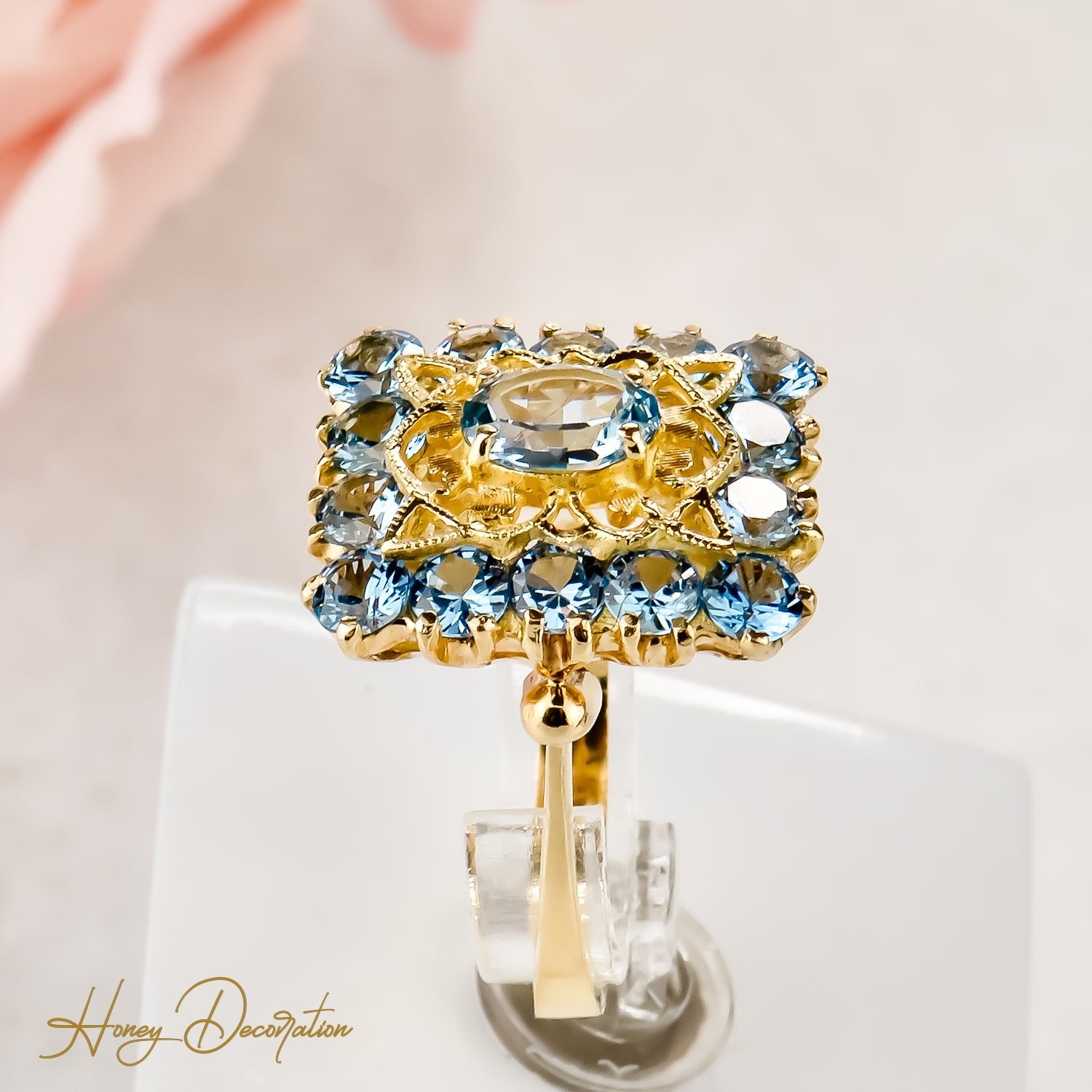 Vintage Goldring aus 18 Karat Gelbgold besetzt mit blauen Edelsteinen - Honey Jewelry